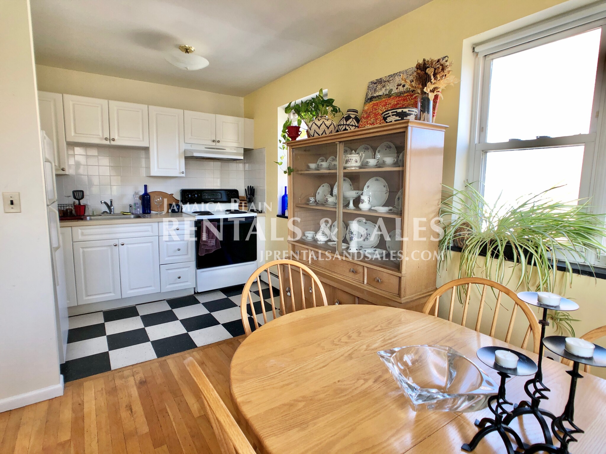 594 Centre St, Jamaica Plain