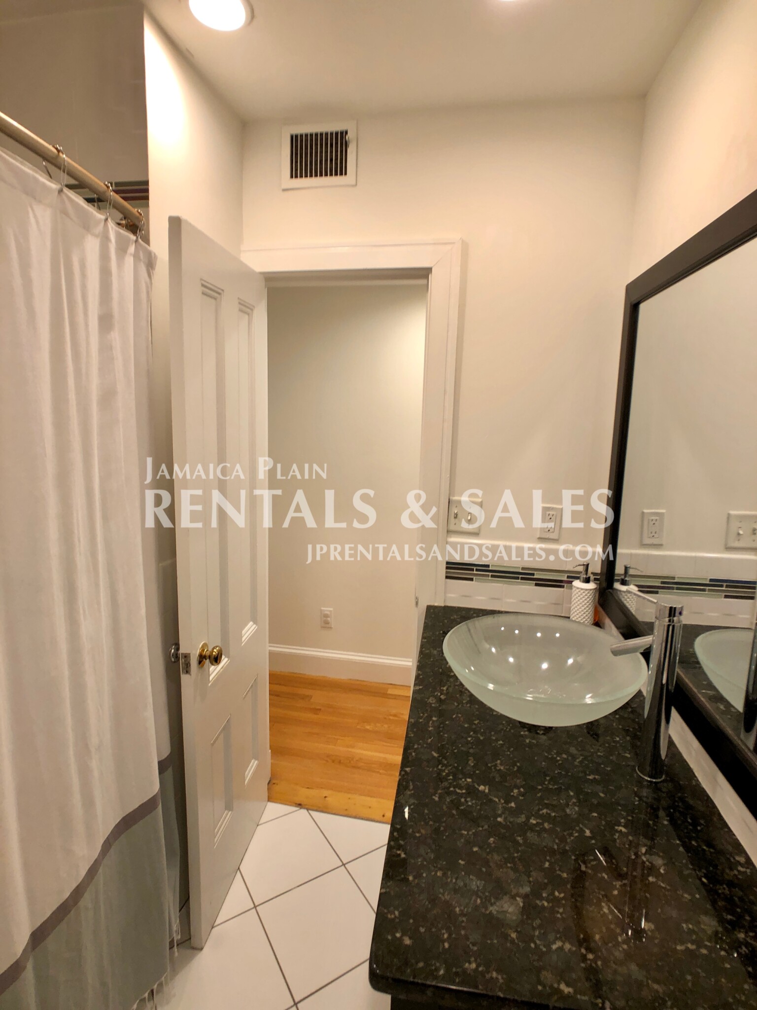 44 Garden St, Beacon Hill