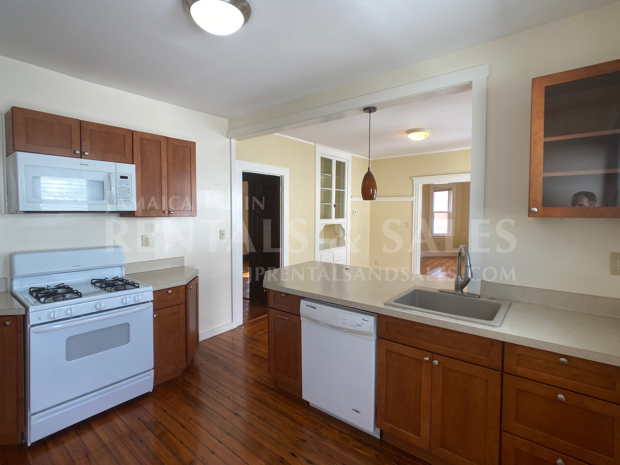 21 Child St, Jamaica Plain