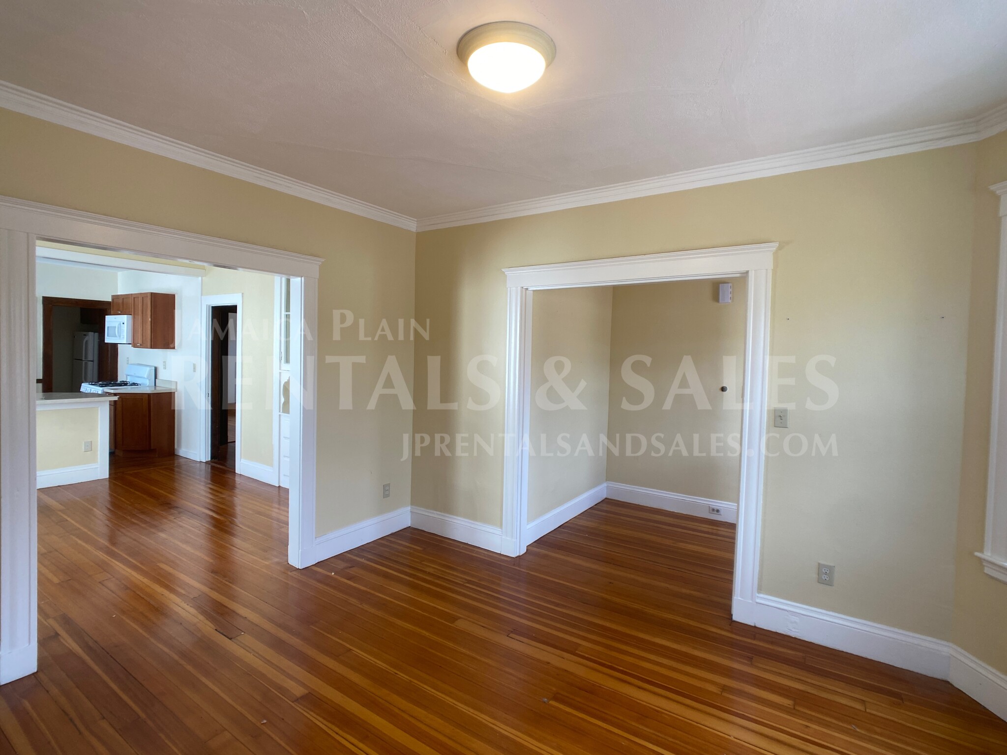 21 Child St, Jamaica Plain