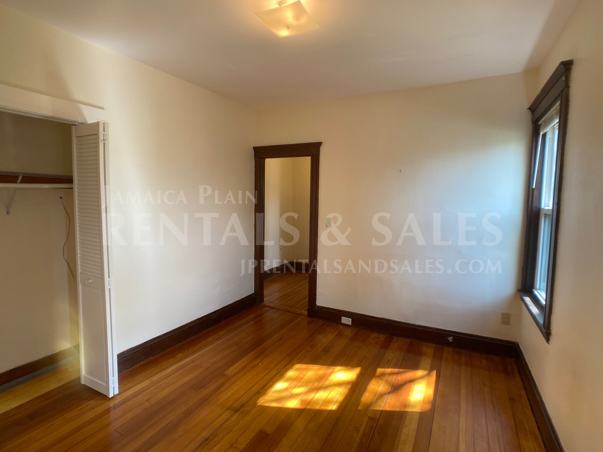 21 Child St, Jamaica Plain