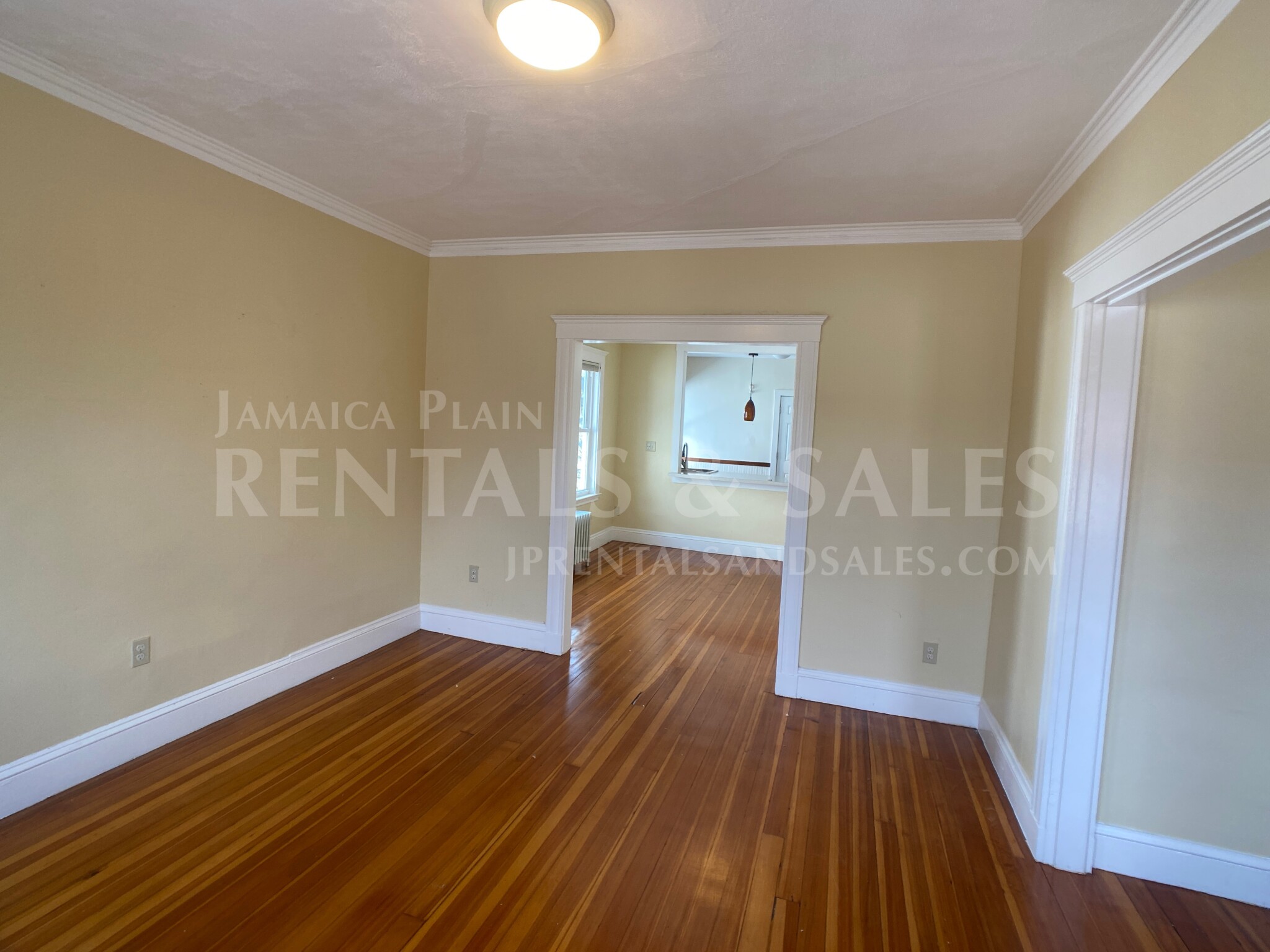 21 Child St, Jamaica Plain