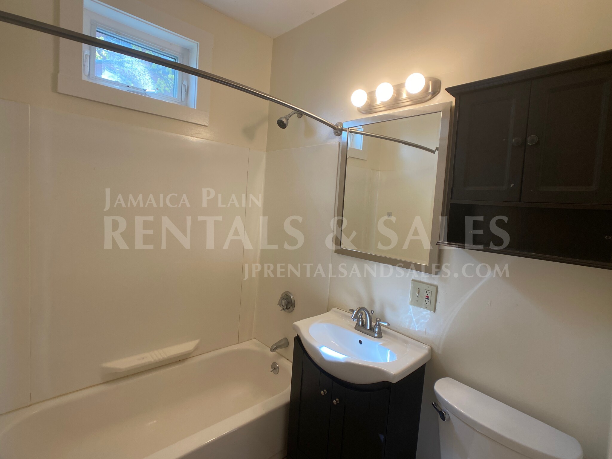 21 Child St, Jamaica Plain