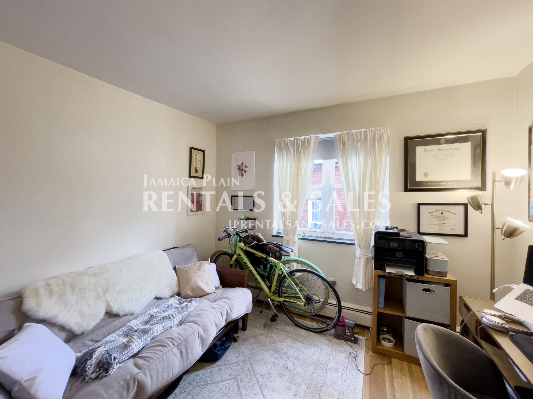 594 Centre St, Jamaica Plain