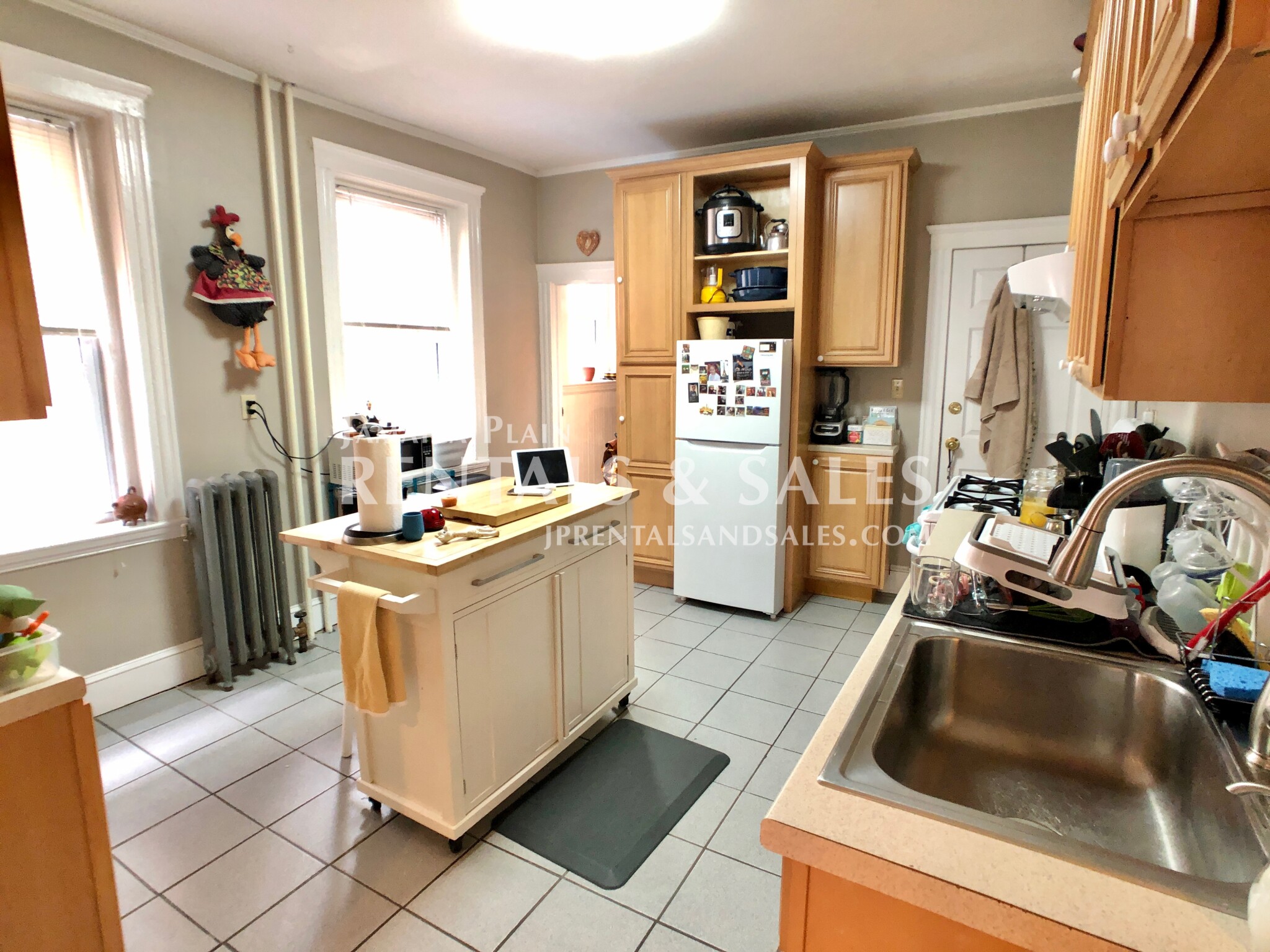 593 Centre St, Jamaica Plain