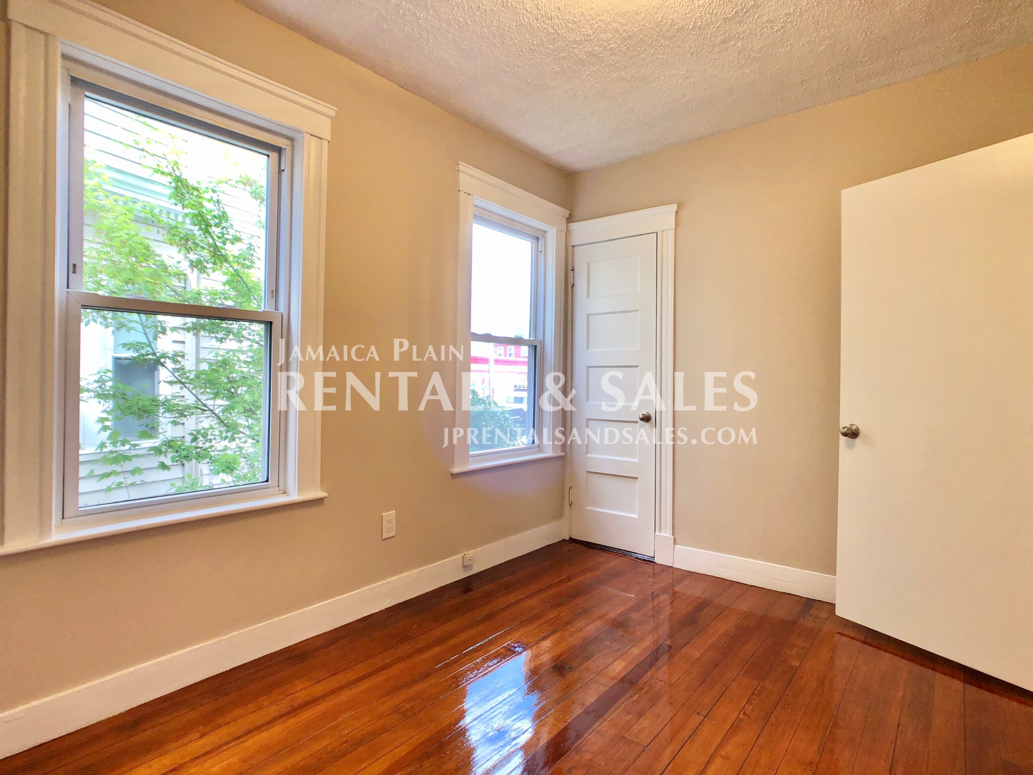 2 bed, 1 bath apartment for rent at 141 South St Unit 1, Jamaica Plain — photo 13 of 14