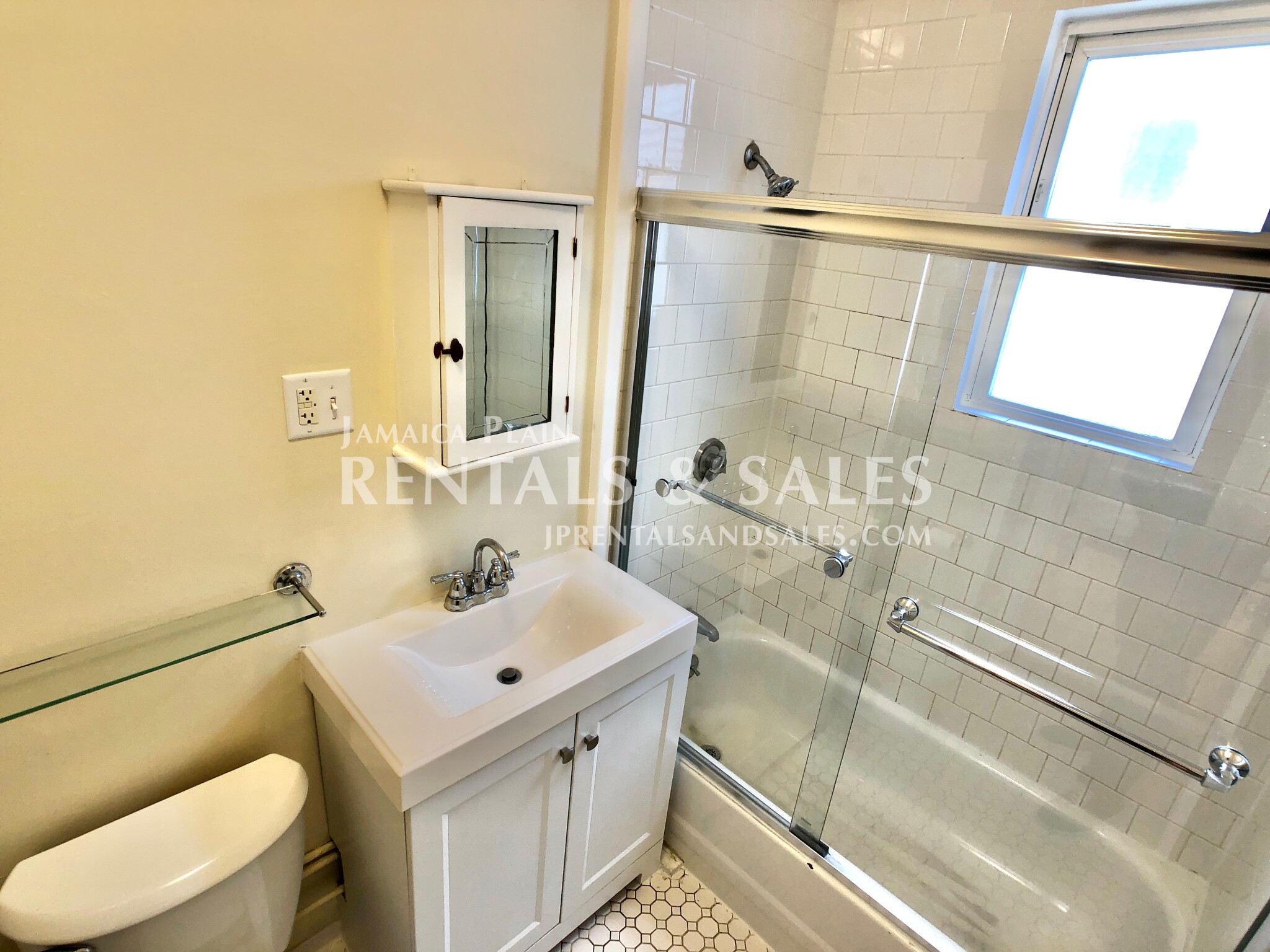 107 Sheridan St, Jamaica Plain