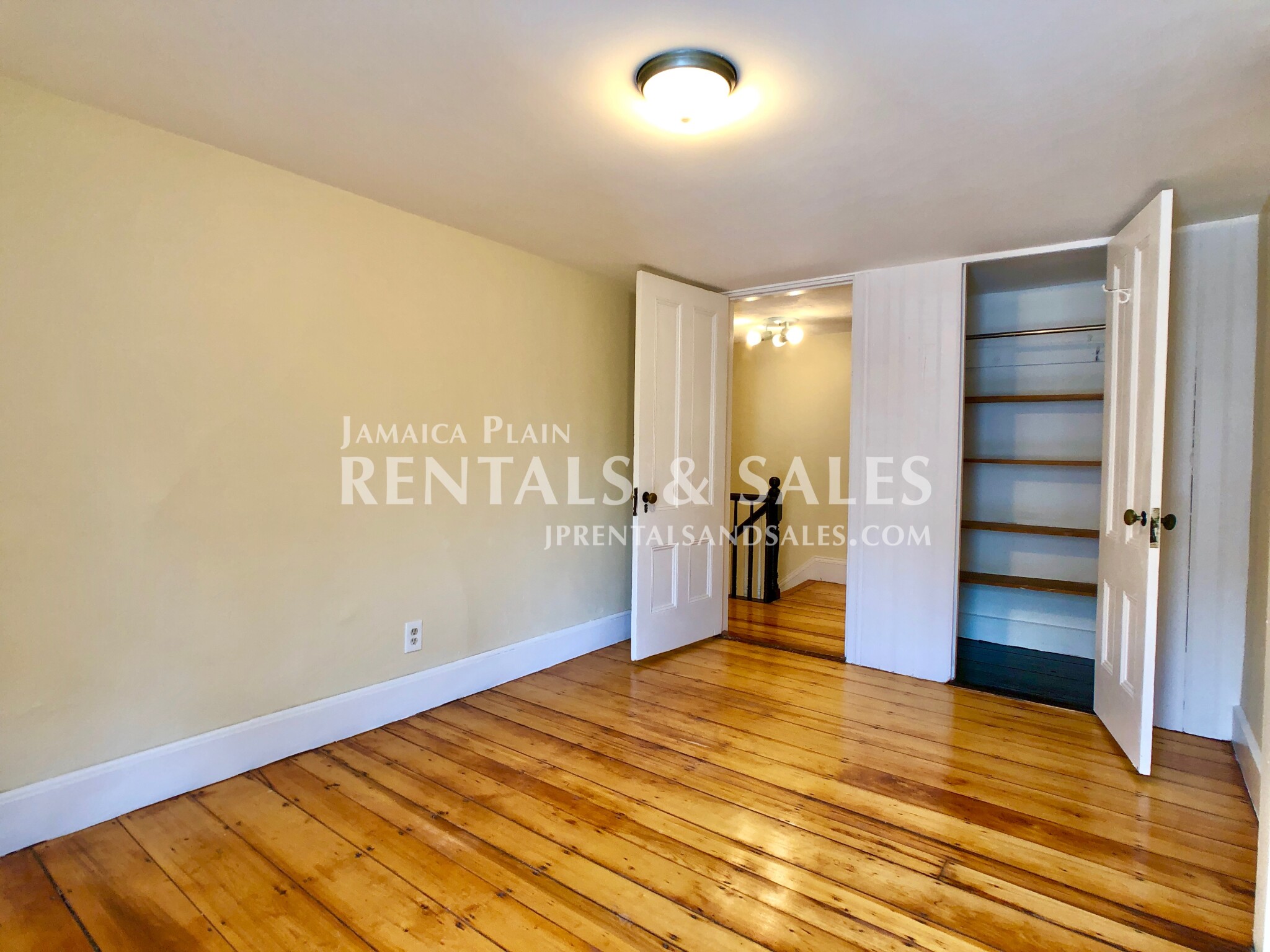 107 Sheridan St, Jamaica Plain