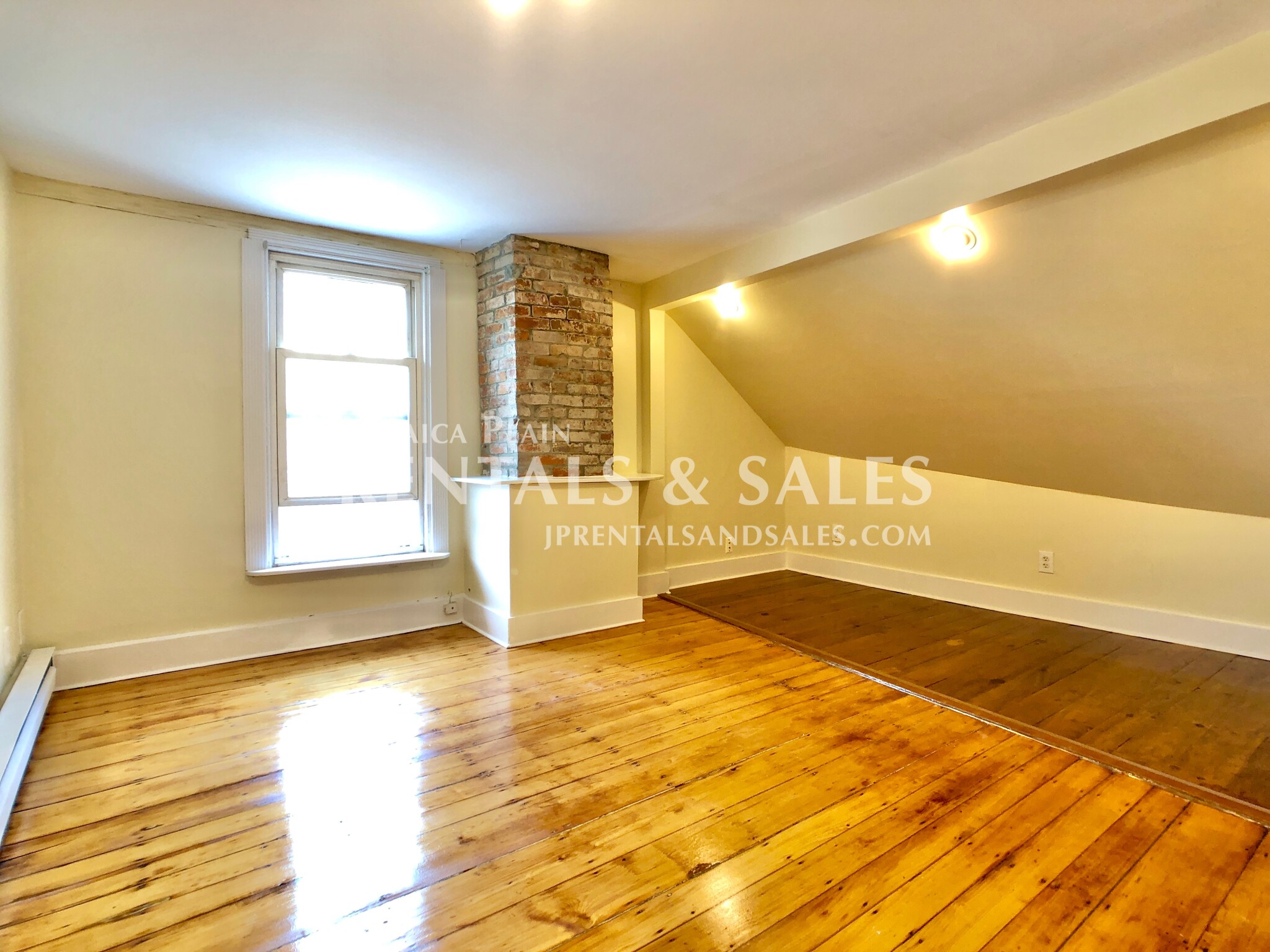 107 Sheridan St, Jamaica Plain