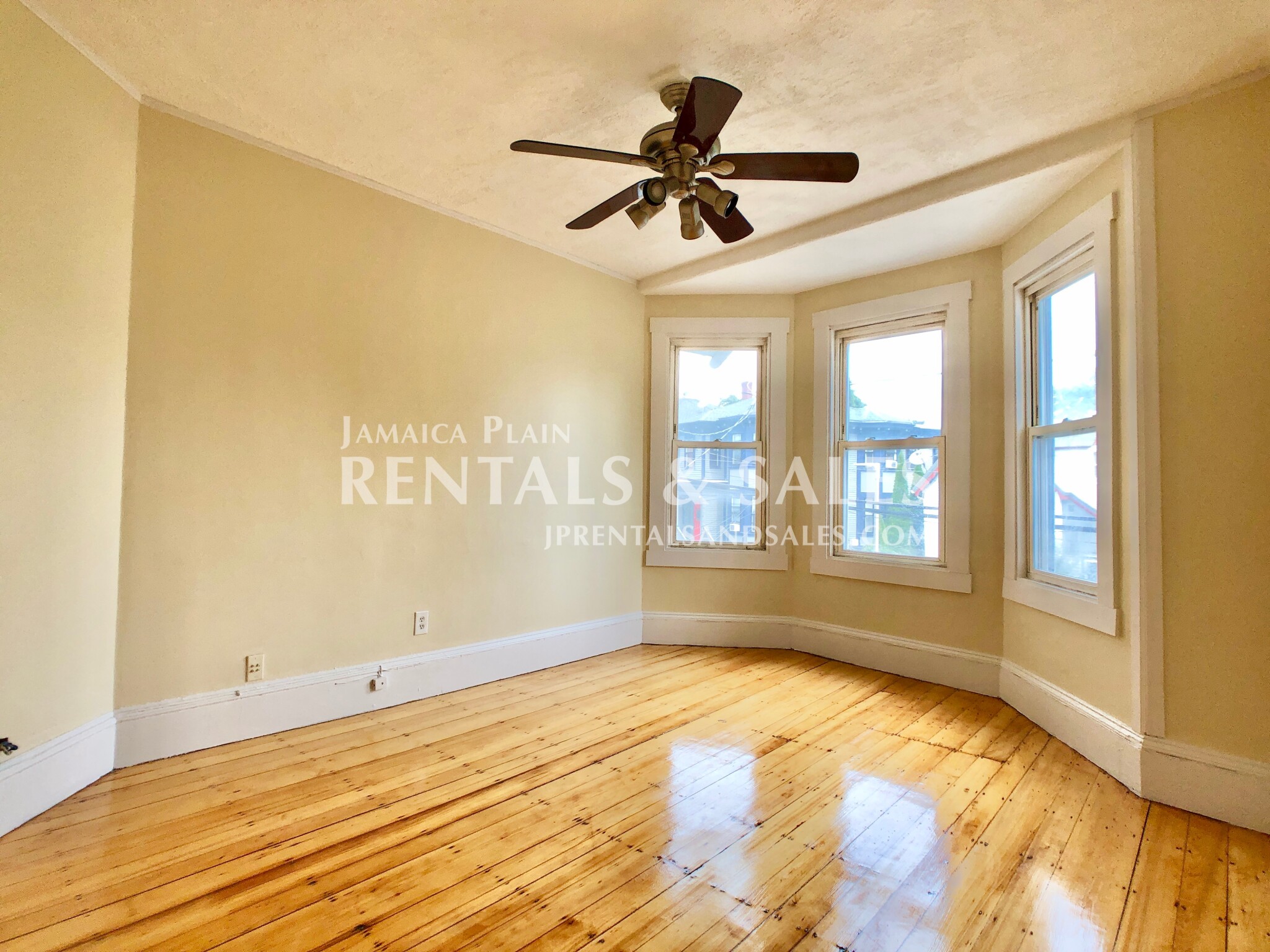 107 Sheridan St, Jamaica Plain