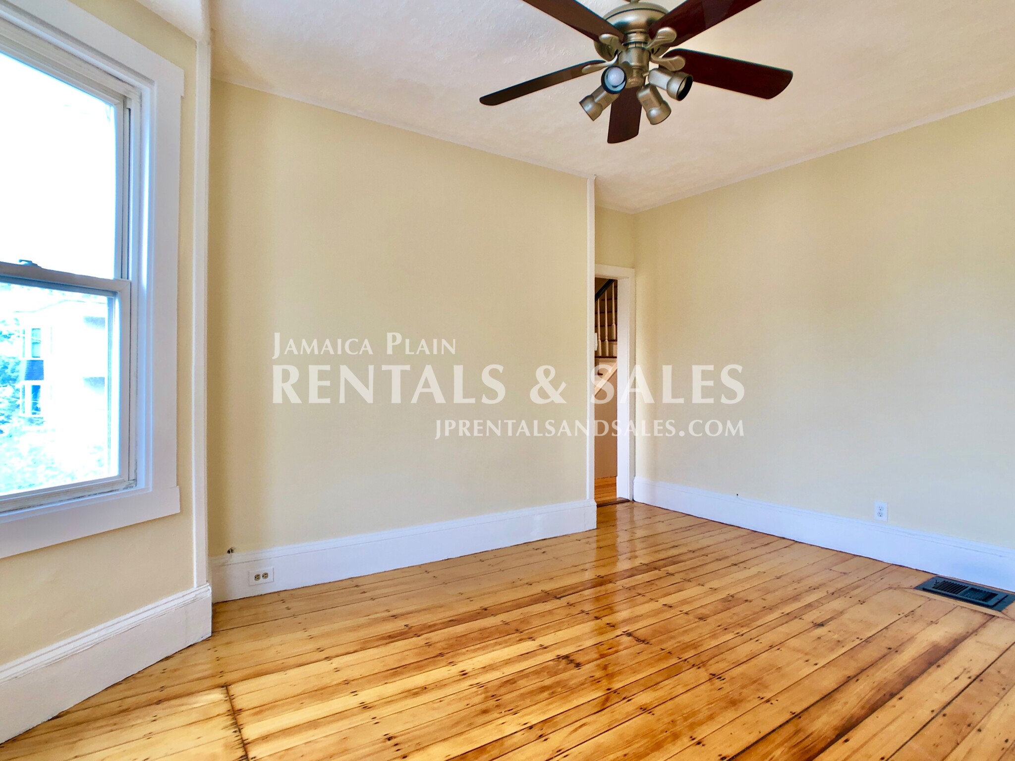 107 Sheridan St, Jamaica Plain