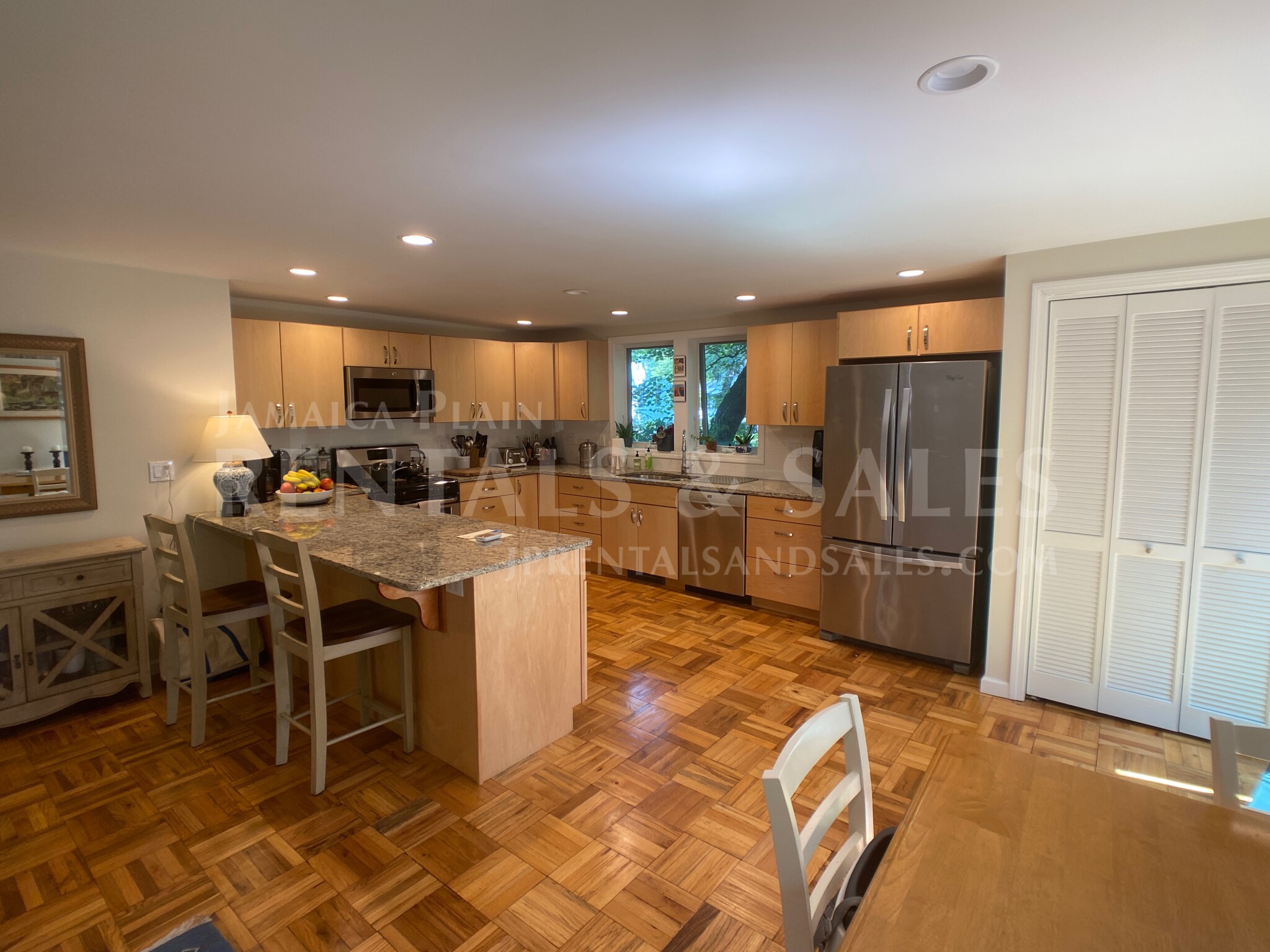 27 Eliot St, Jamaica Plain