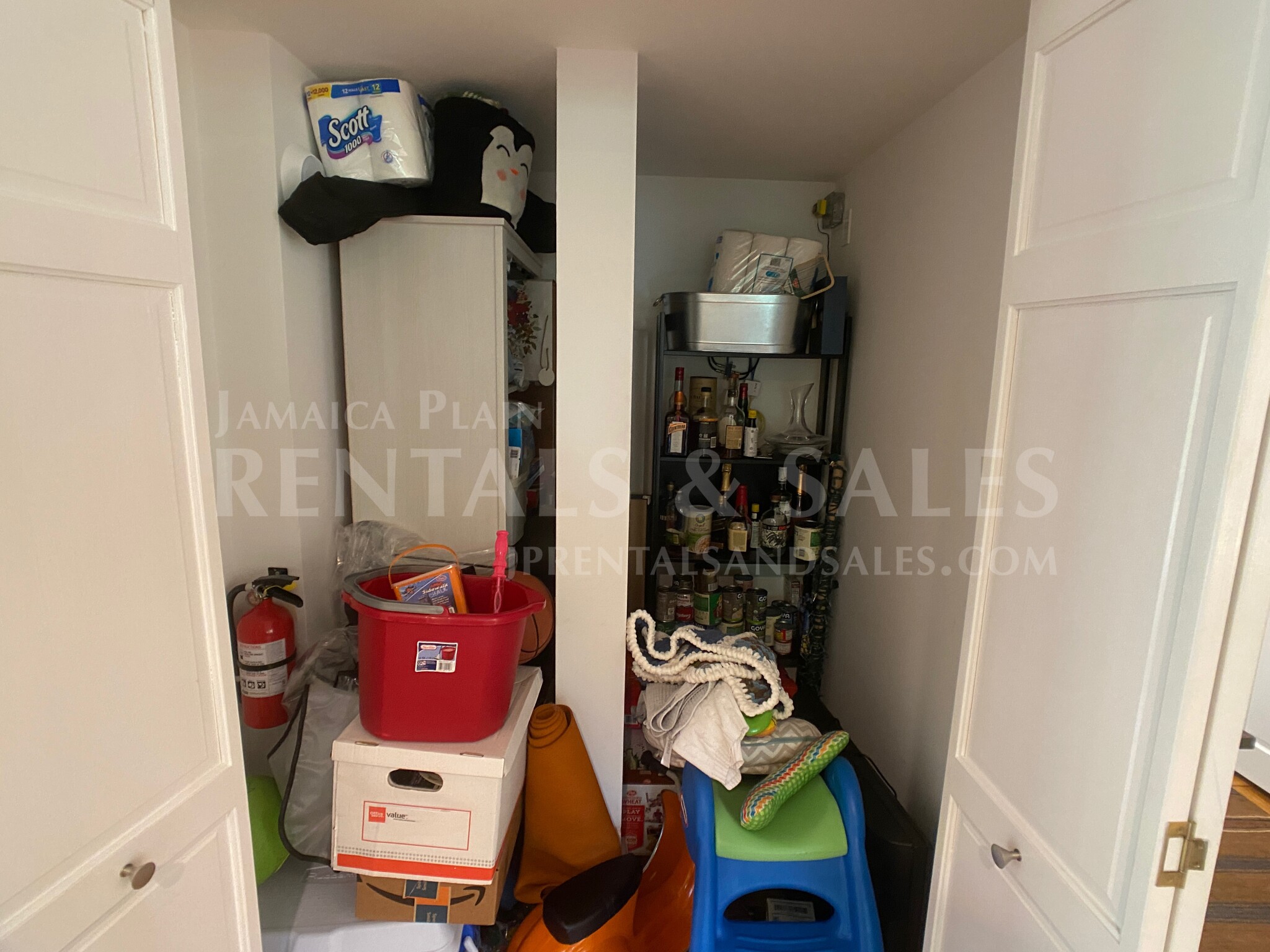 27 Eliot St, Jamaica Plain