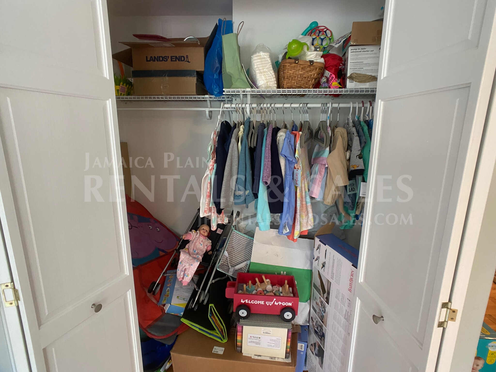 27 Eliot St, Jamaica Plain