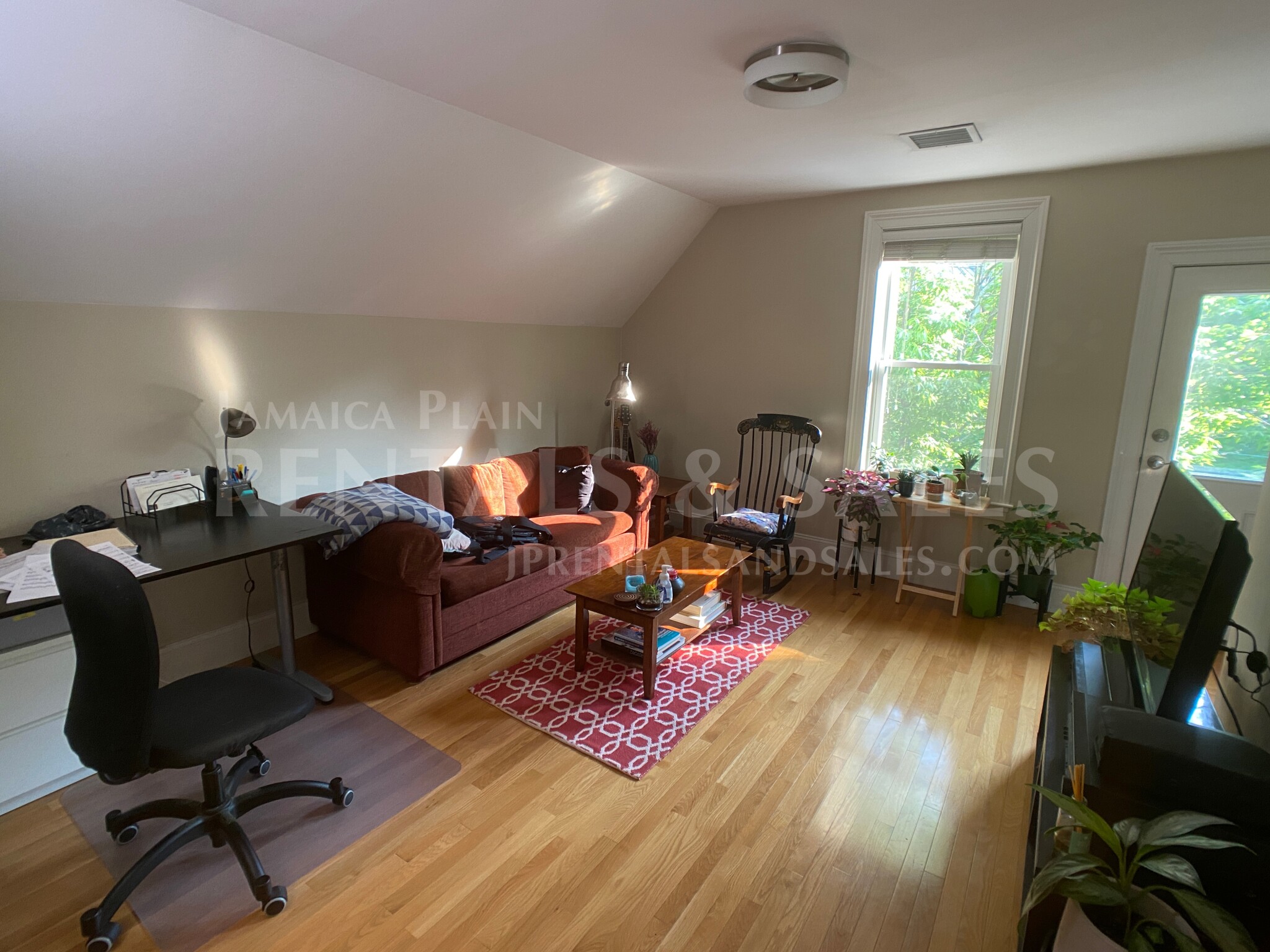 1.5 bed, 1 bath apartment for rent at 30 Sheridan St Unit 3, Jamaica Plain — photo 5 of 16
