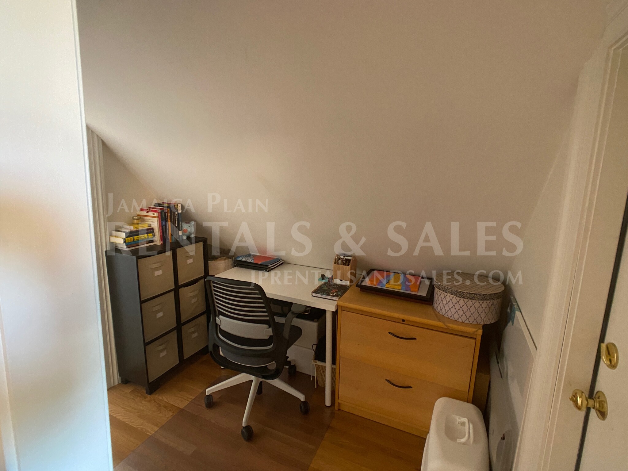 1.5 bed, 1 bath apartment for rent at 30 Sheridan St Unit 3, Jamaica Plain — photo 13 of 16