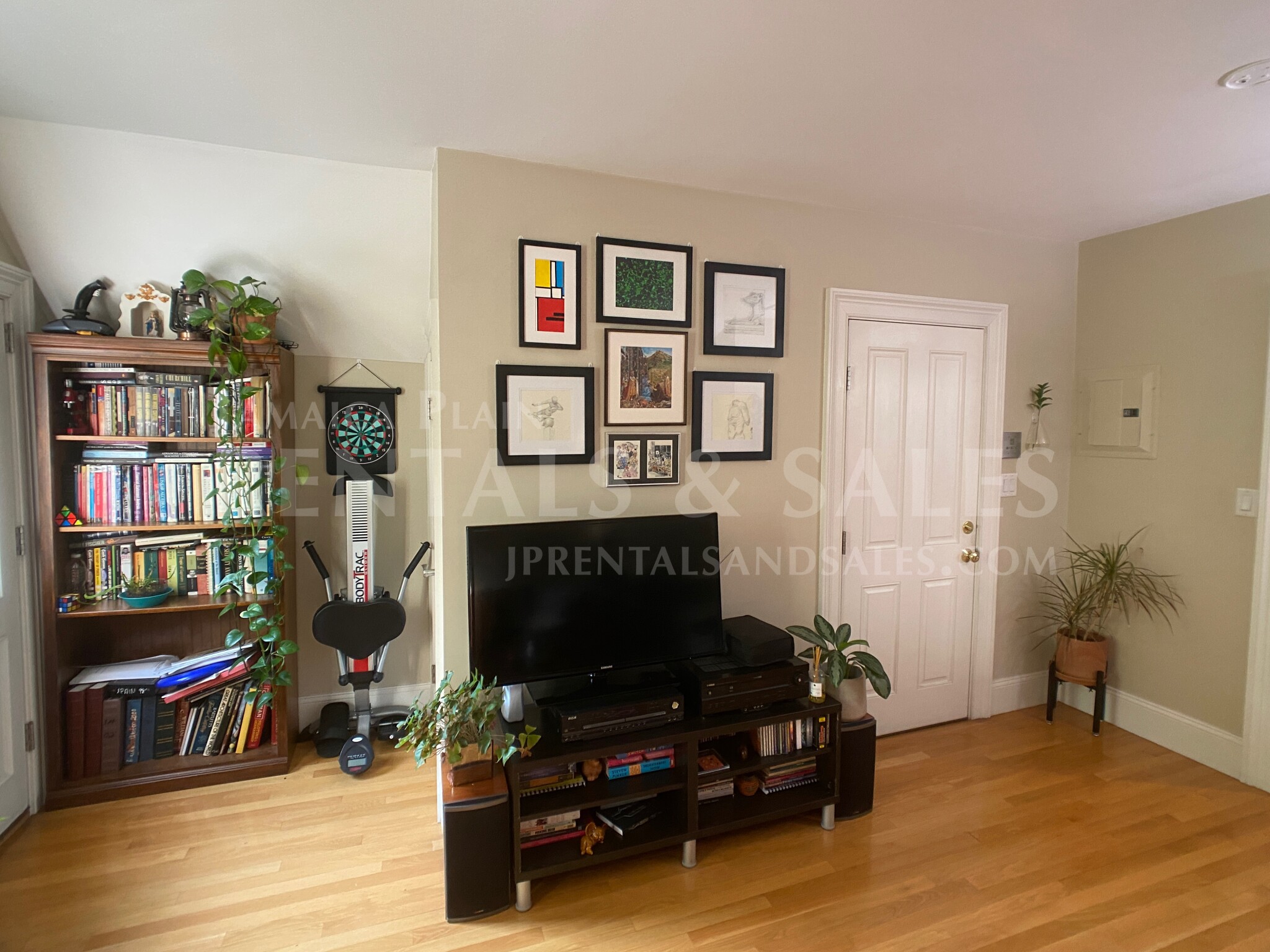 1.5 bed, 1 bath apartment for rent at 30 Sheridan St Unit 3, Jamaica Plain — photo 7 of 16