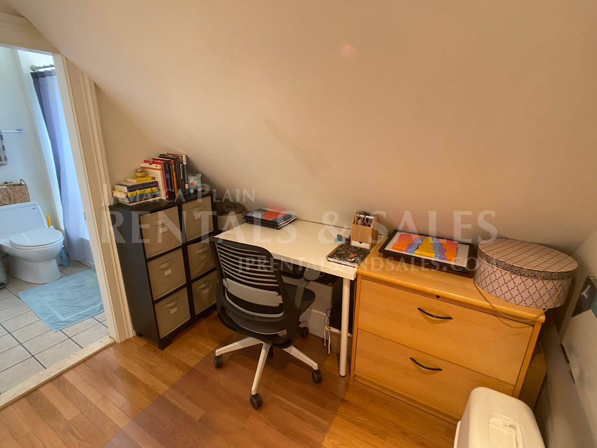 1.5 bed, 1 bath apartment for rent at 30 Sheridan St Unit 3, Jamaica Plain — photo 14 of 16