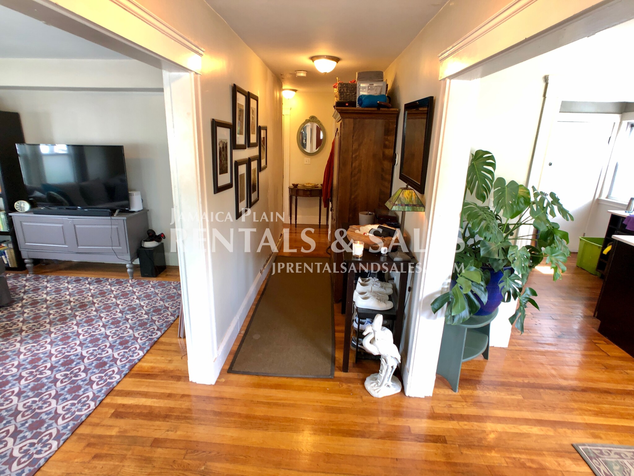 2 bed, 1.5 bath apartment for rent at 770 Centre St Unit 1, Jamaica Plain — photo 7 of 15