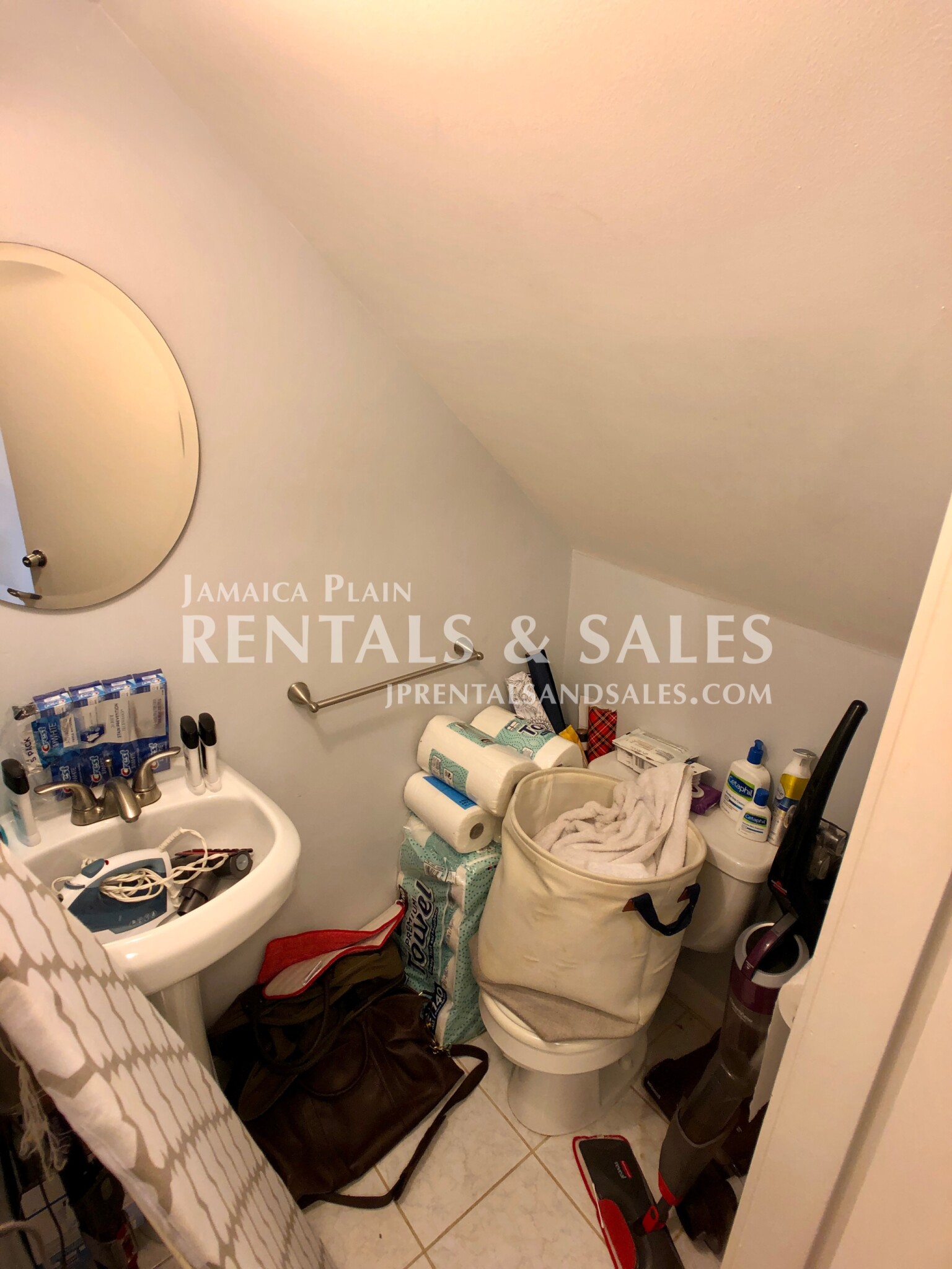 2 bed, 1.5 bath apartment for rent at 770 Centre St Unit 1, Jamaica Plain — photo 8 of 15