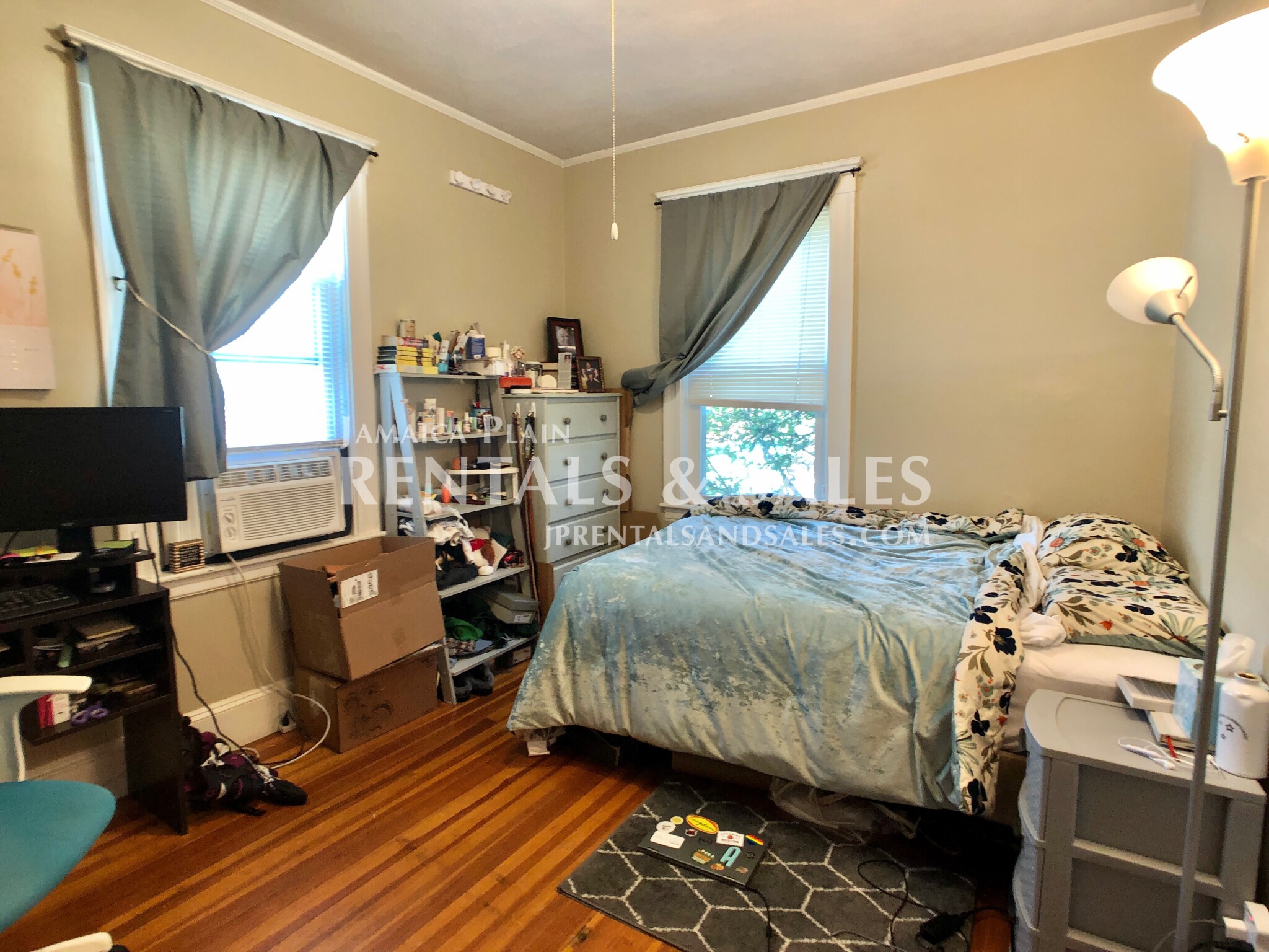3 bed, 1 bath apartment for rent at 24 Seaverns Ave Unit 2, Jamaica Plain — photo 13 of 18