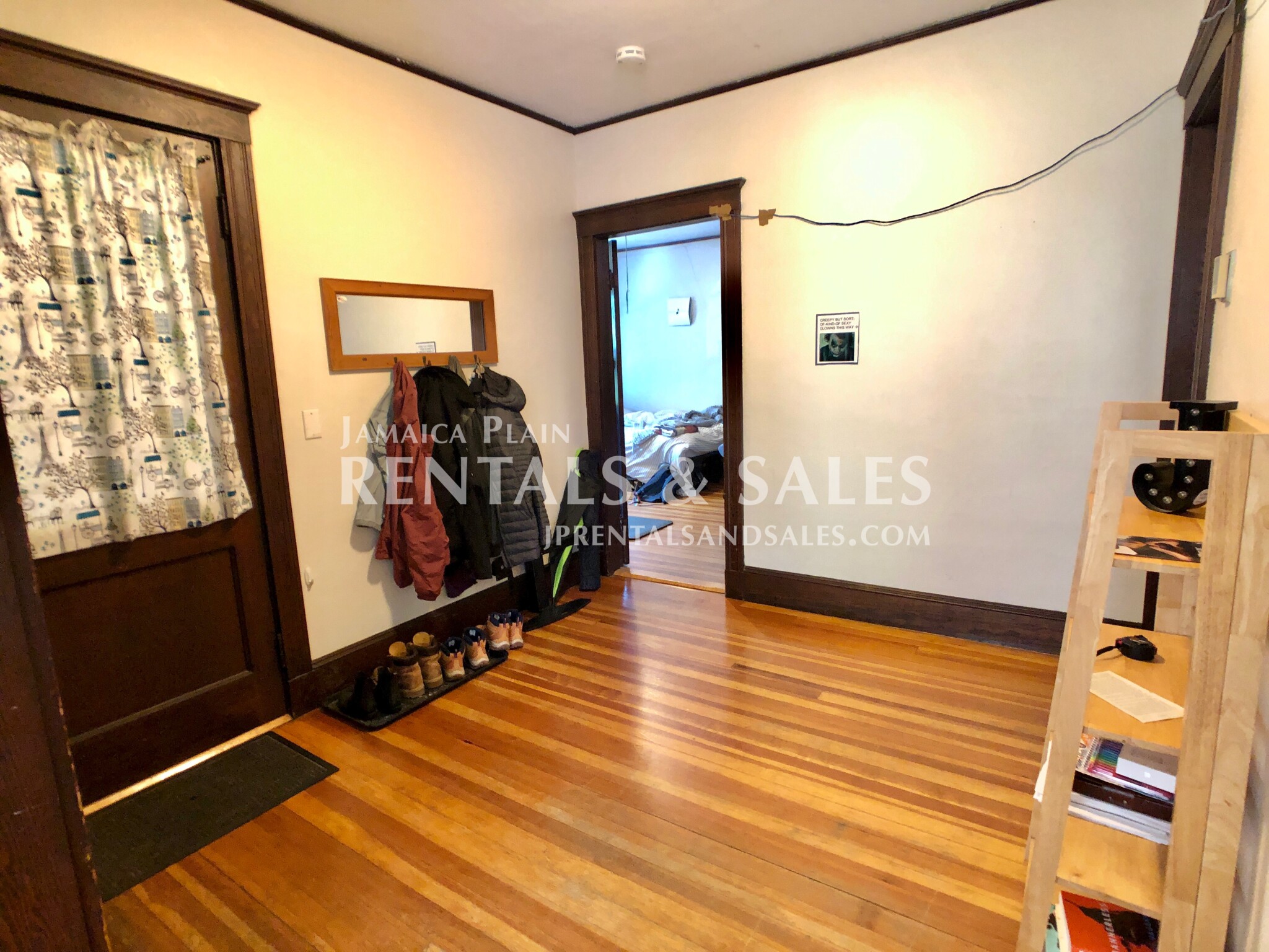 3 bed, 1 bath apartment for rent at 24 Seaverns Ave Unit 2, Jamaica Plain — photo 15 of 18
