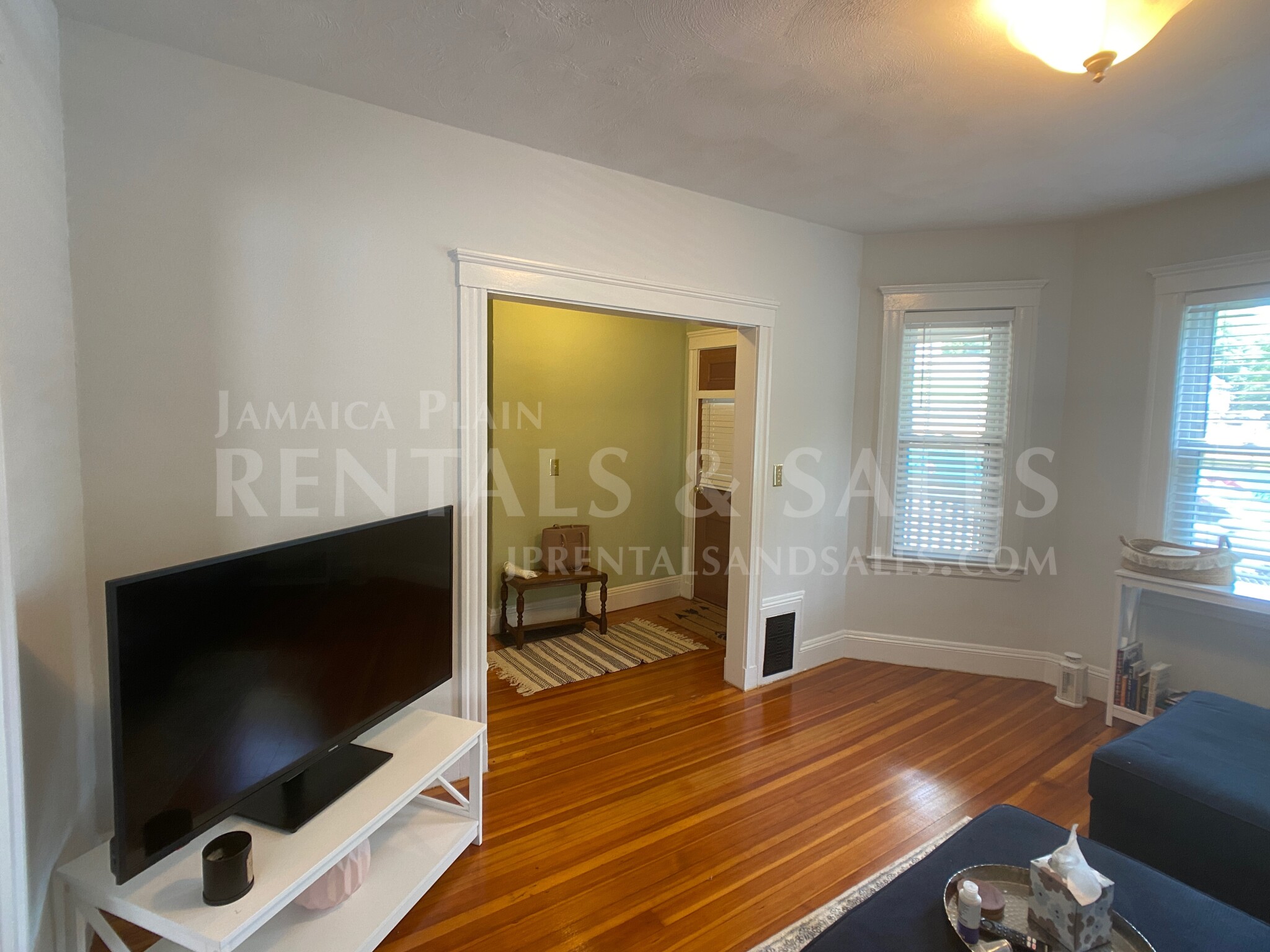 2 bed, 1 bath apartment for rent at 45 Child St Unit 1, Jamaica Plain — photo 3 of 23