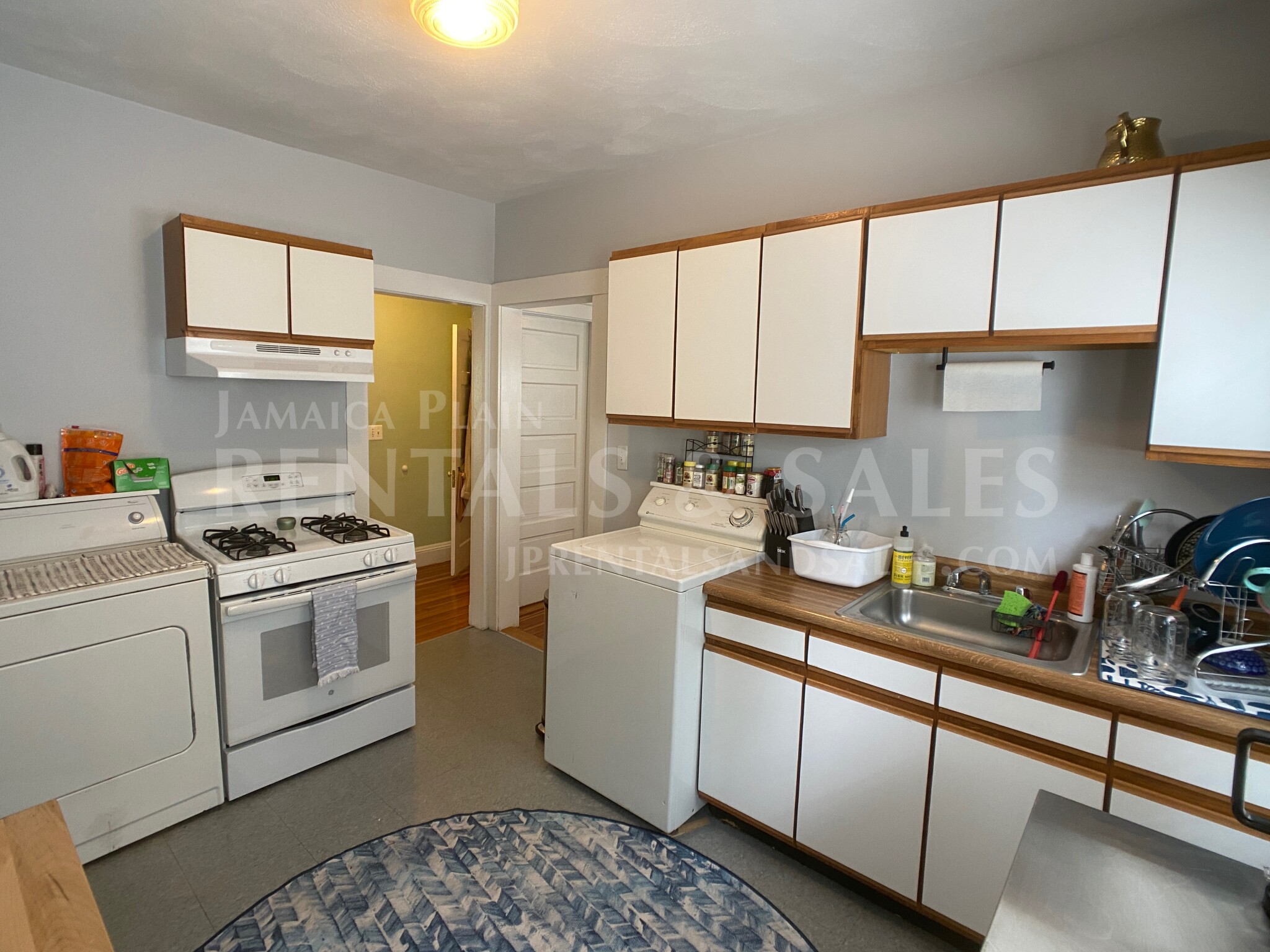 2 bed, 1 bath apartment for rent at 45 Child St Unit 1, Jamaica Plain — photo 10 of 23