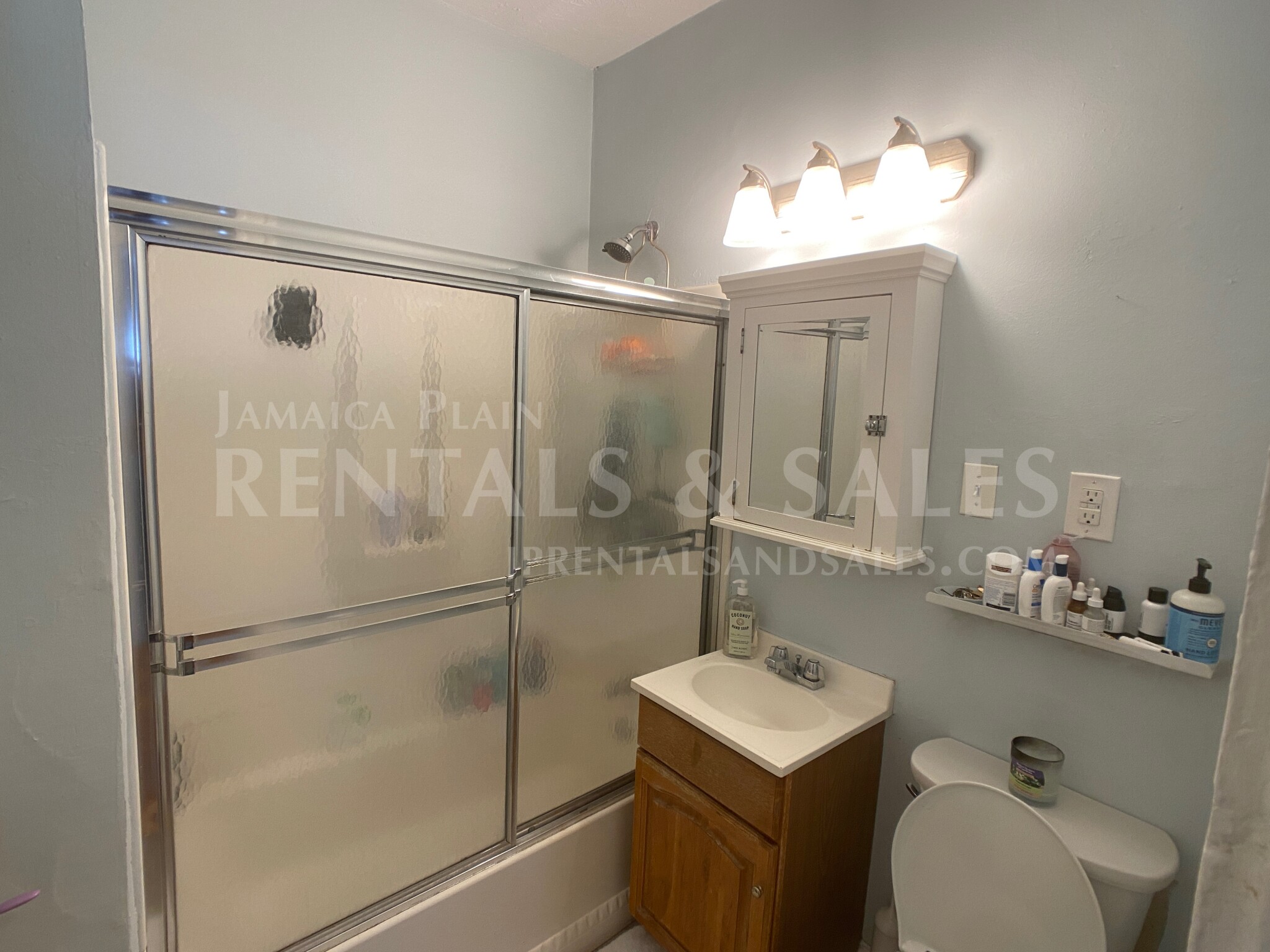 2 bed, 1 bath apartment for rent at 45 Child St Unit 1, Jamaica Plain — photo 16 of 23