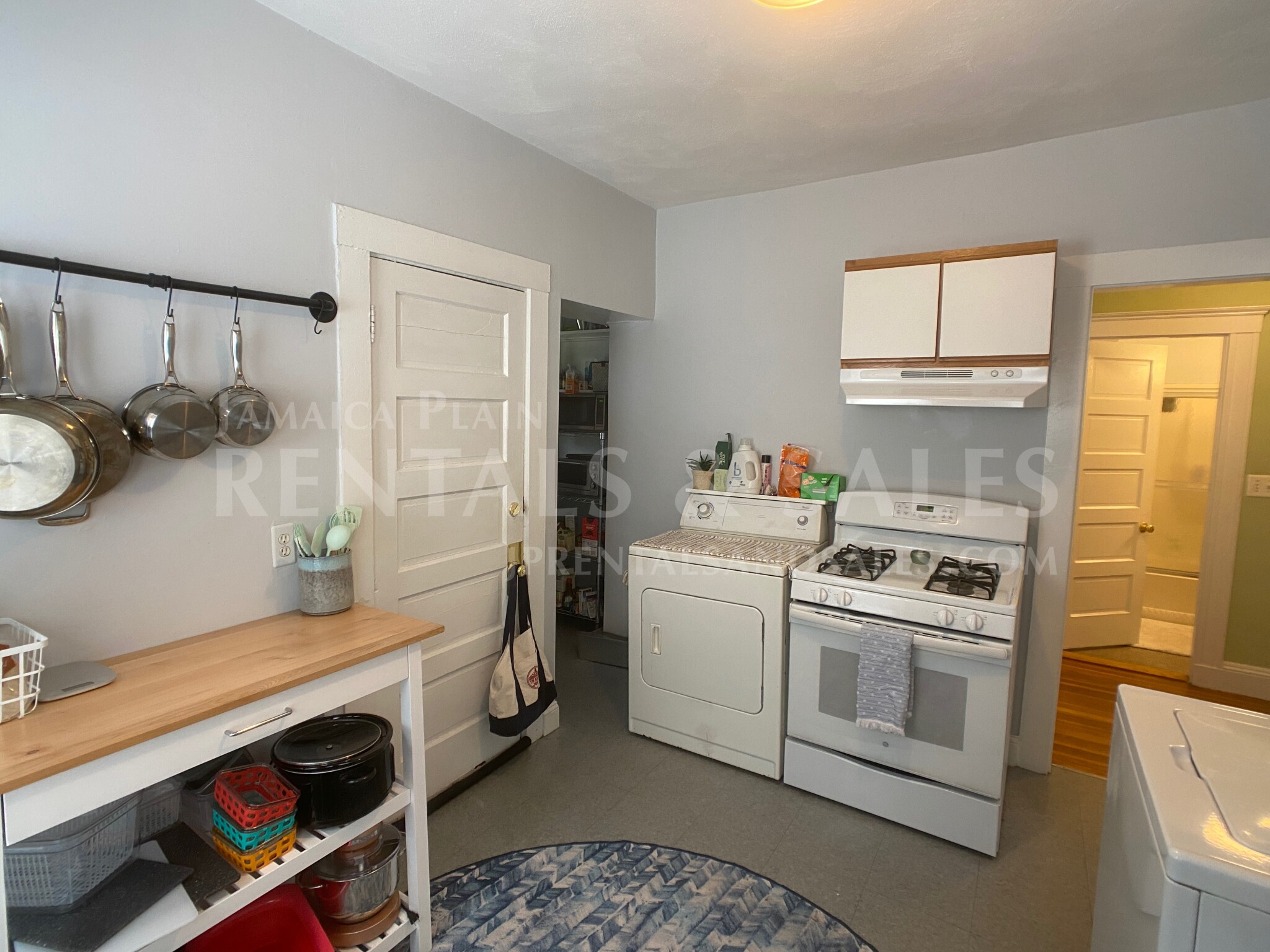 2 bed, 1 bath apartment for rent at 45 Child St Unit 1, Jamaica Plain — photo 9 of 23