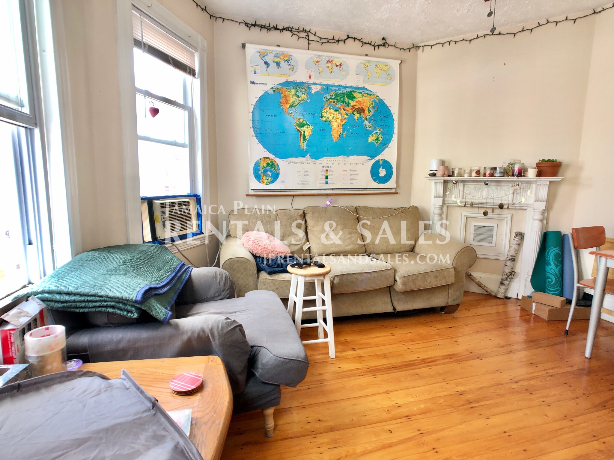 16 Arcola St, Jamaica Plain