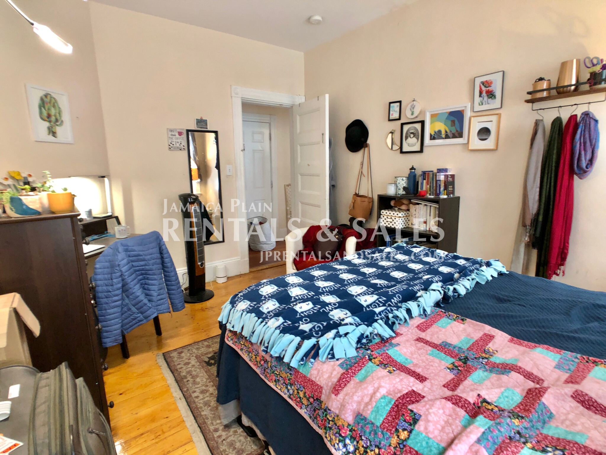 16 Arcola St, Jamaica Plain