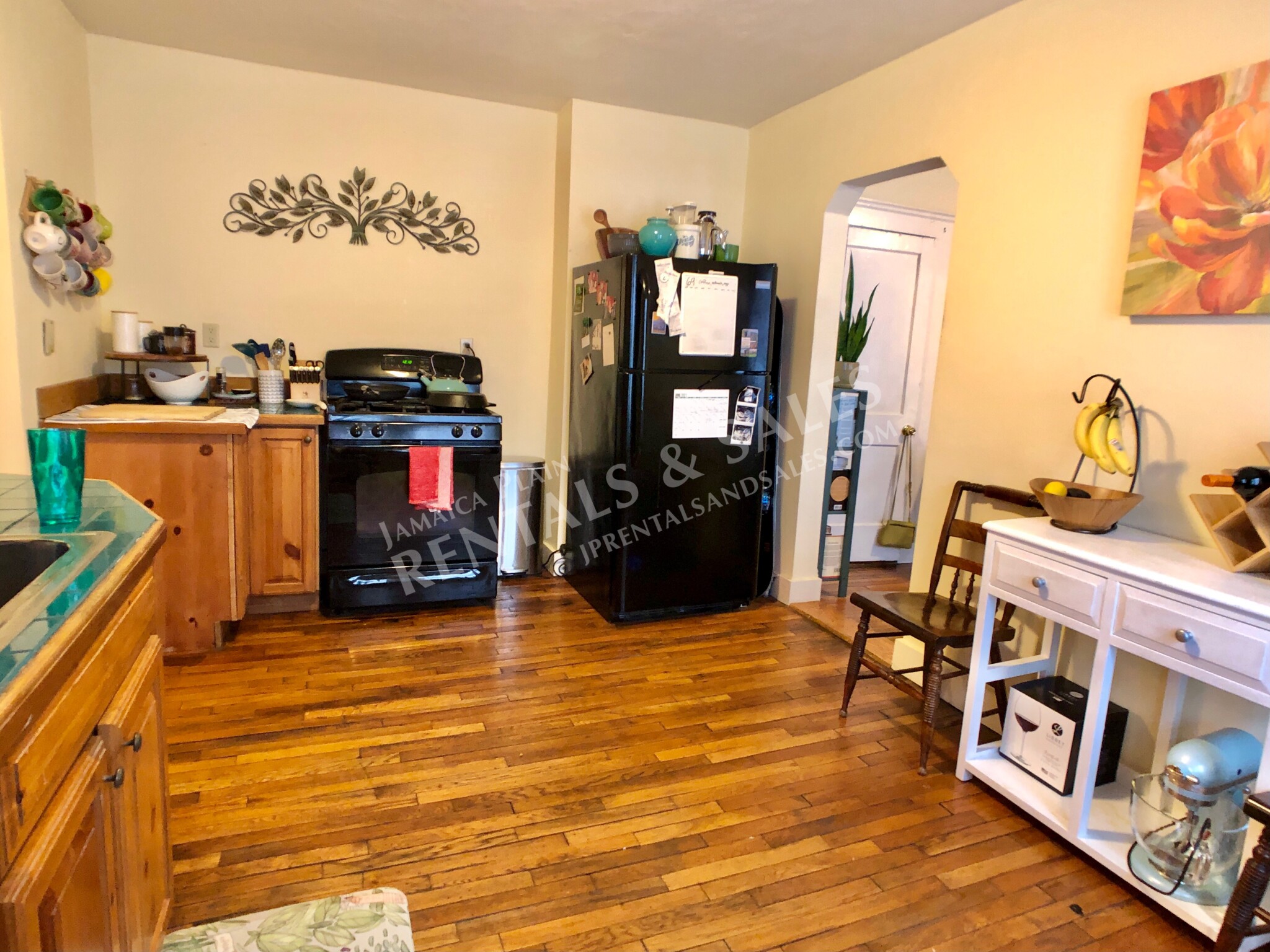 4440 Washington St, Roslindale