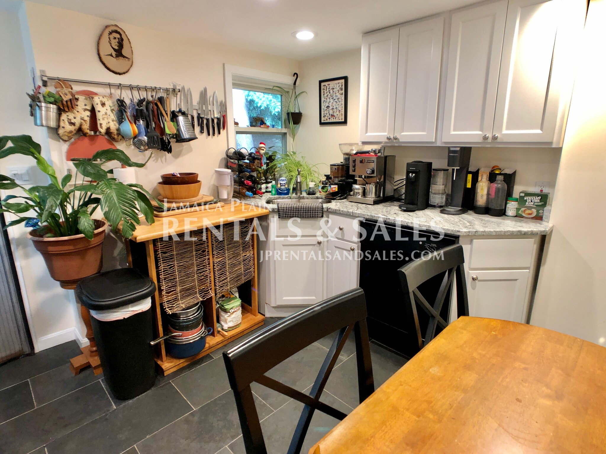 60 Rockwood St, Jamaica Plain