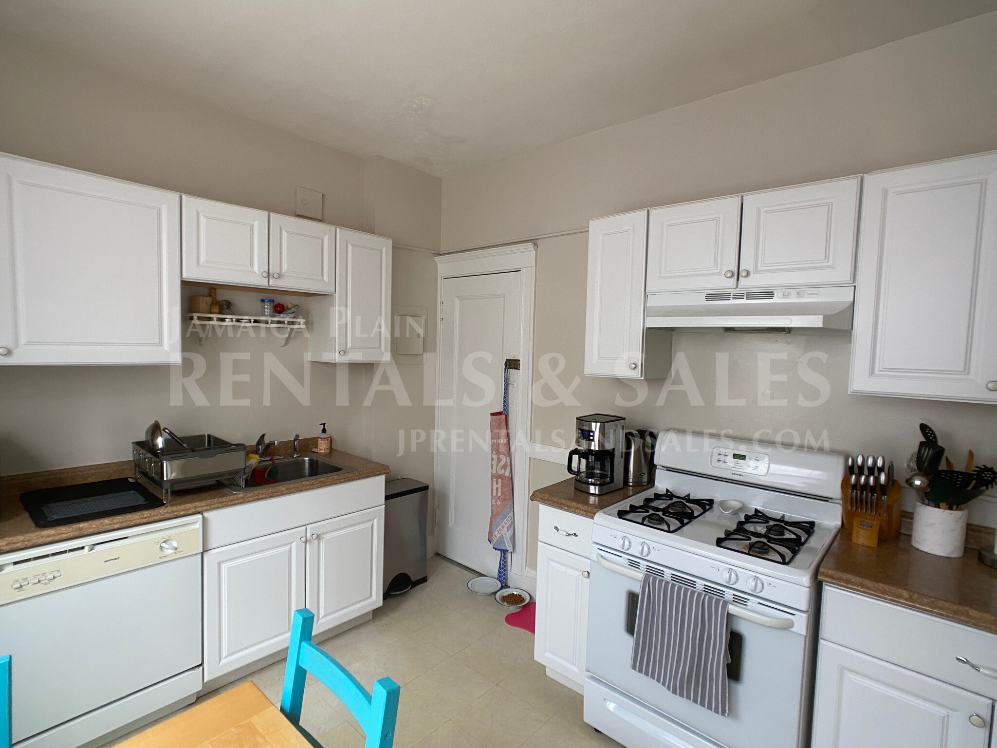 321 South Huntington Ave, Jamaica Plain