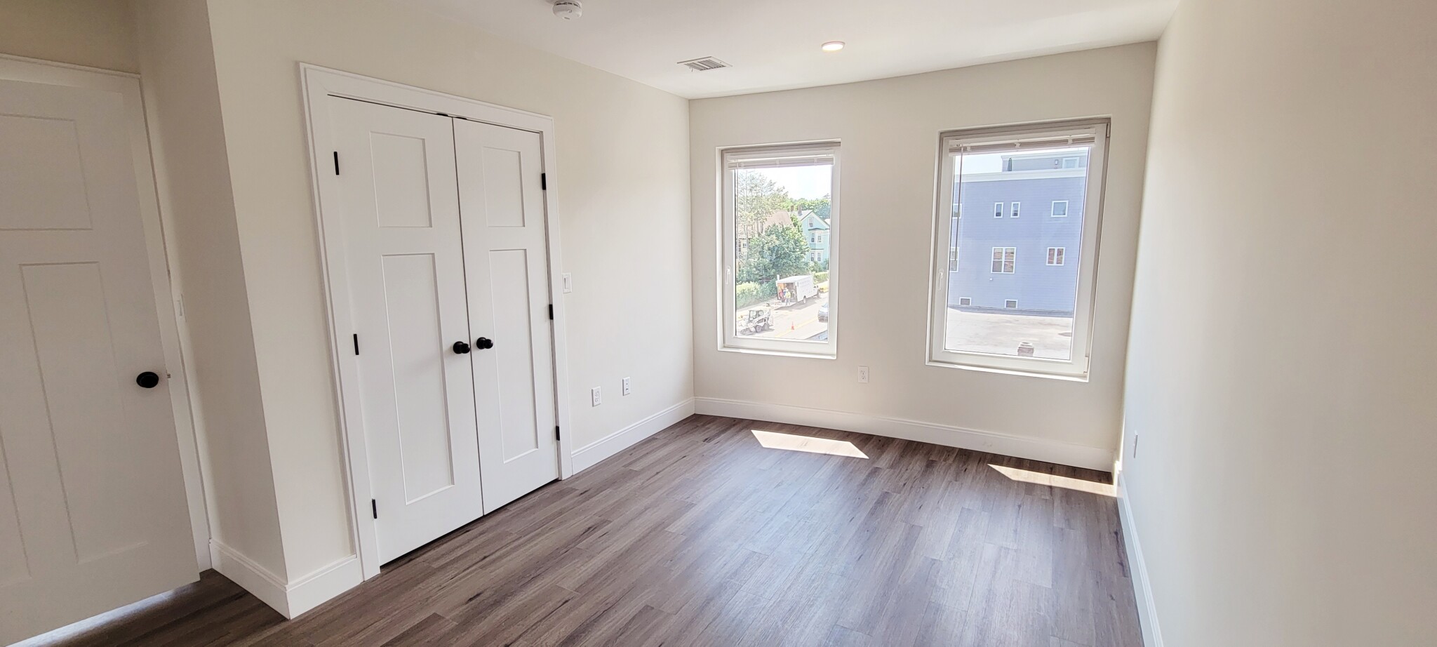 317 Belgrade Ave, Roslindale