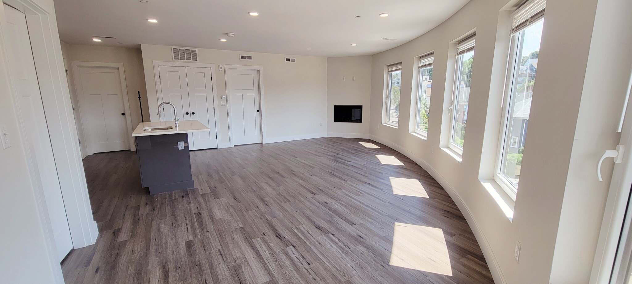 317 Belgrade Ave, Roslindale