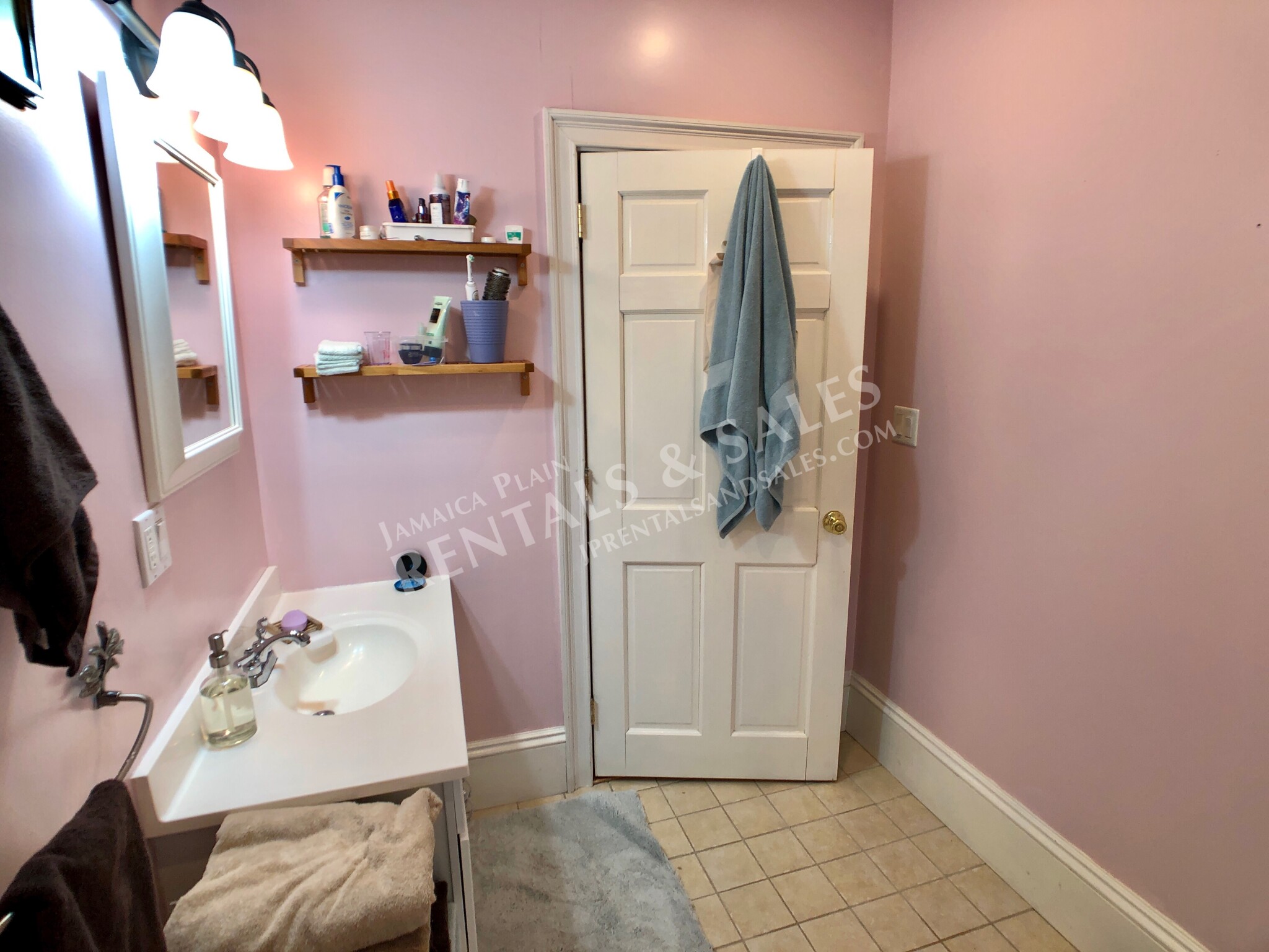 3 bed, 1 bath apartment for rent at 23 Boylston St Unit 1, Jamaica Plain — photo 15 of 15