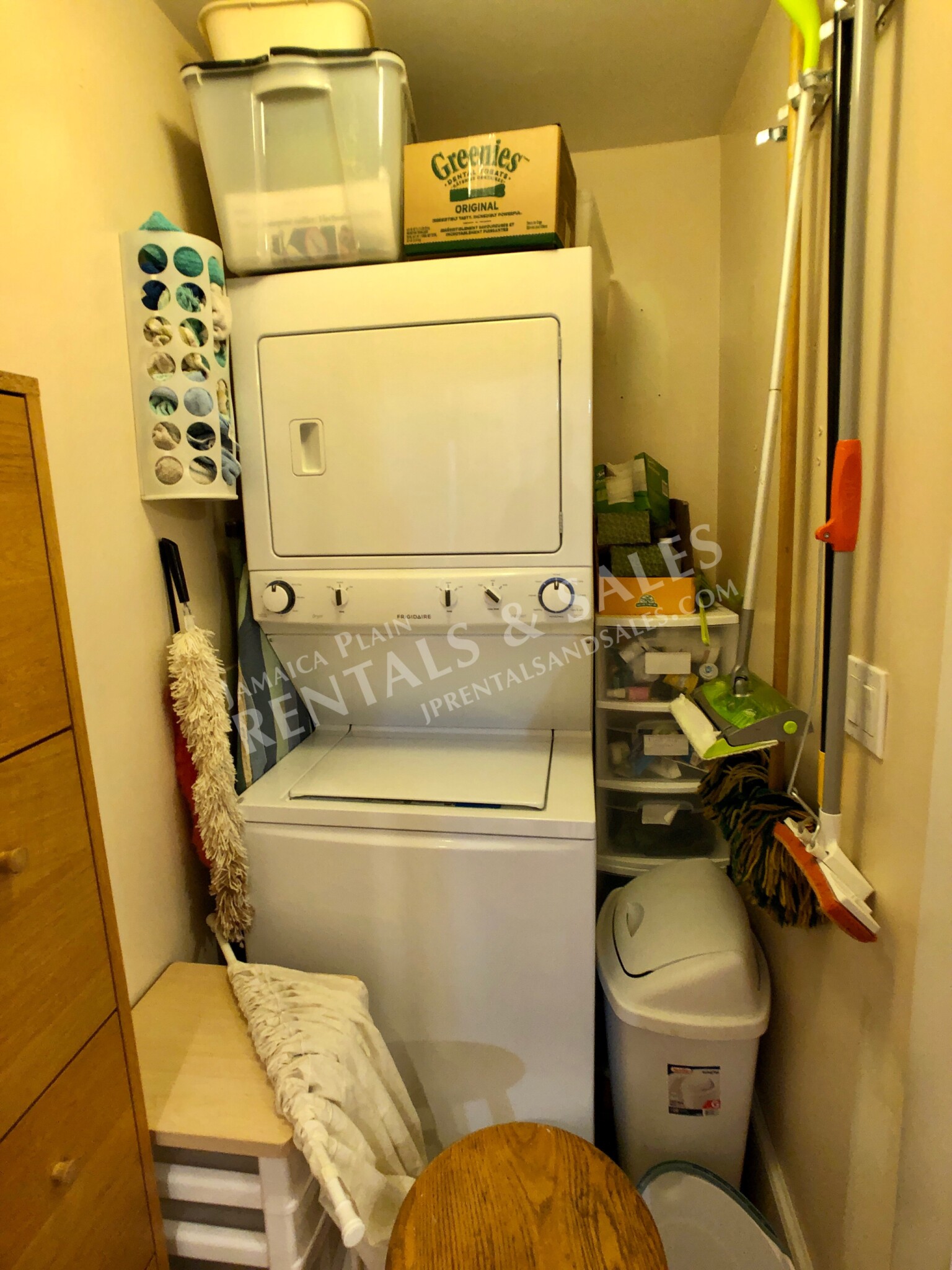 3 bed, 1 bath apartment for rent at 23 Boylston St Unit 1, Jamaica Plain — photo 4 of 15