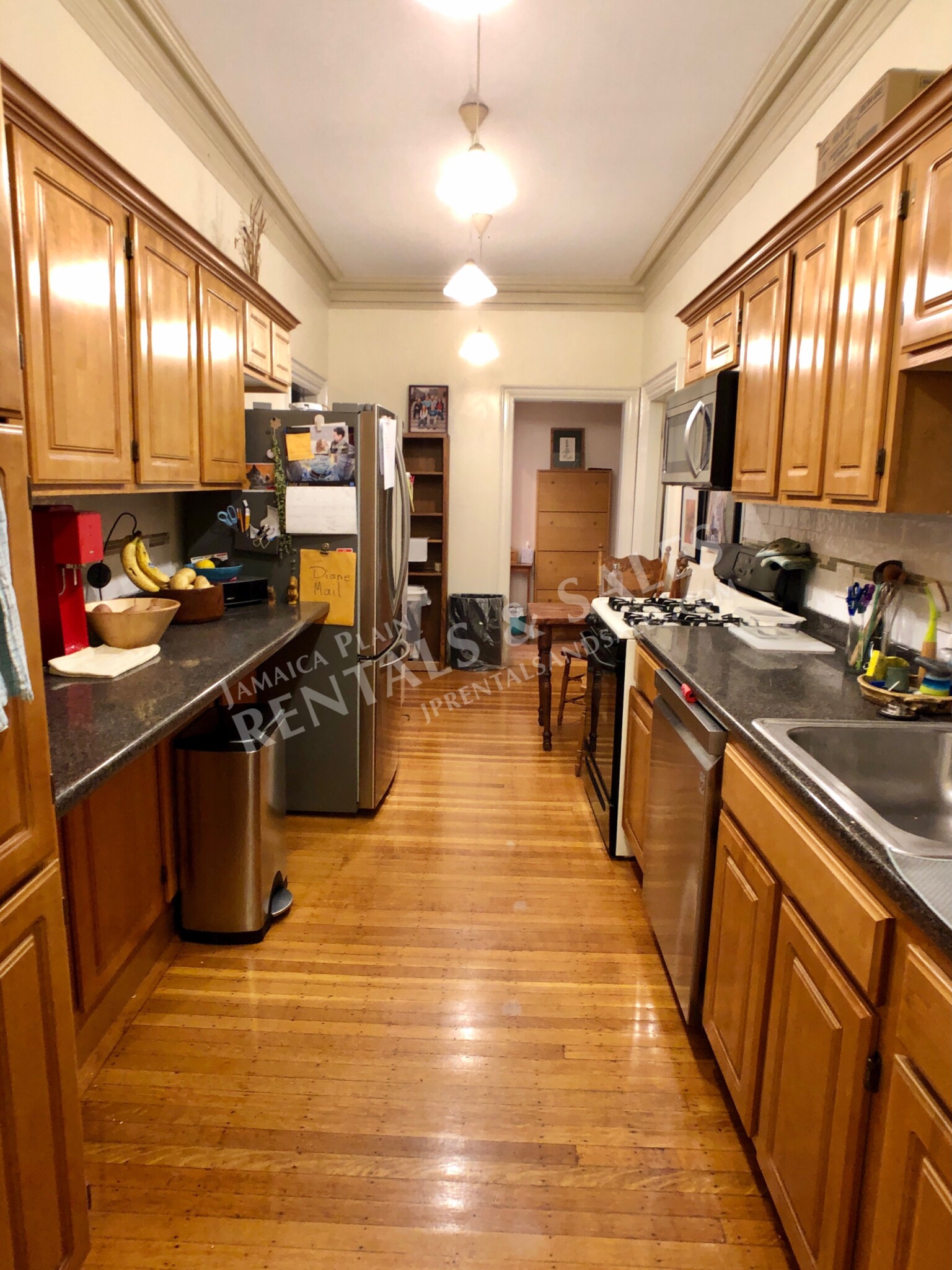 3 bed, 1 bath apartment for rent at 23 Boylston St Unit 1, Jamaica Plain — photo 3 of 15