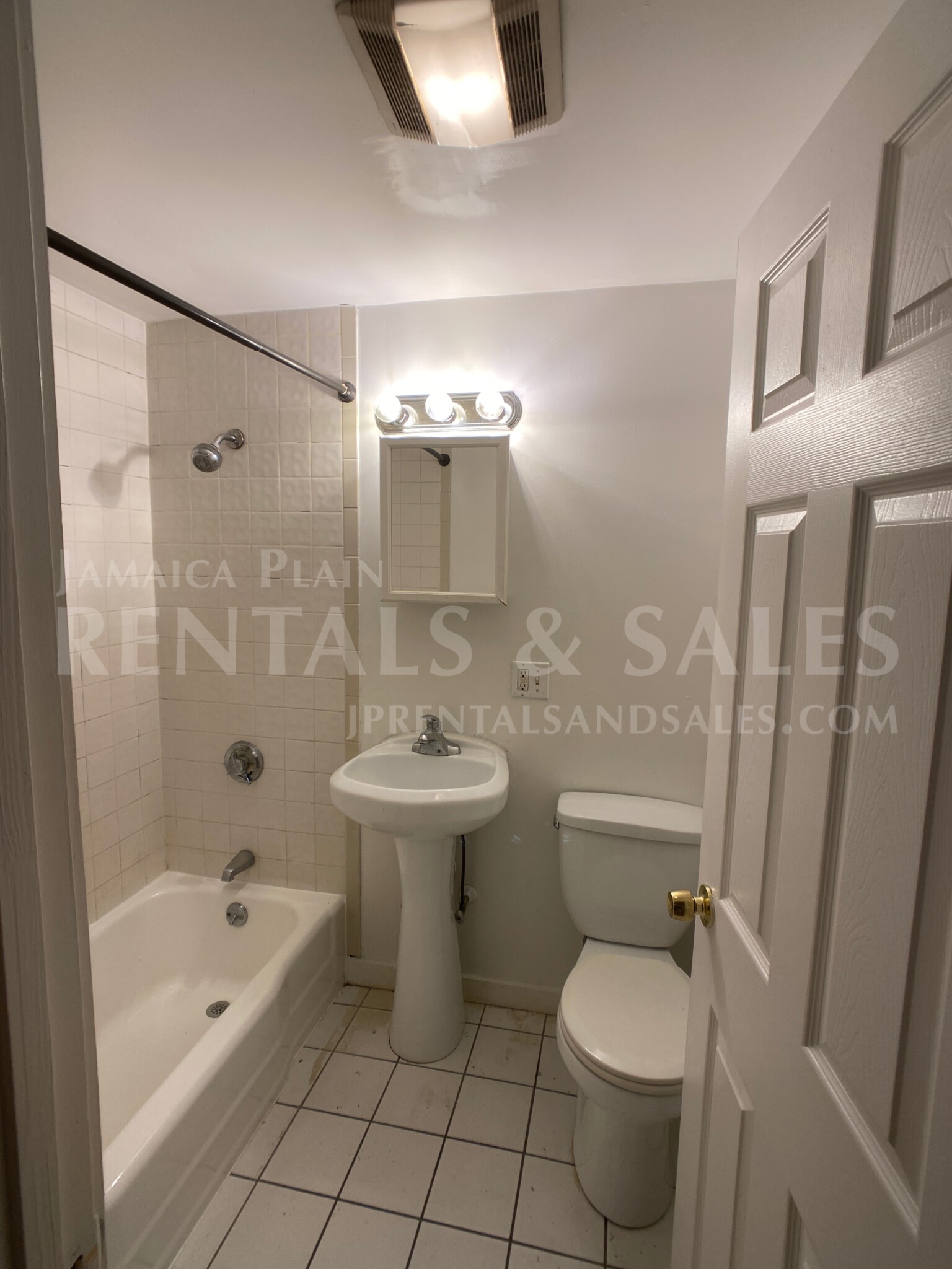 16 Walk Hill St, Jamaica Plain