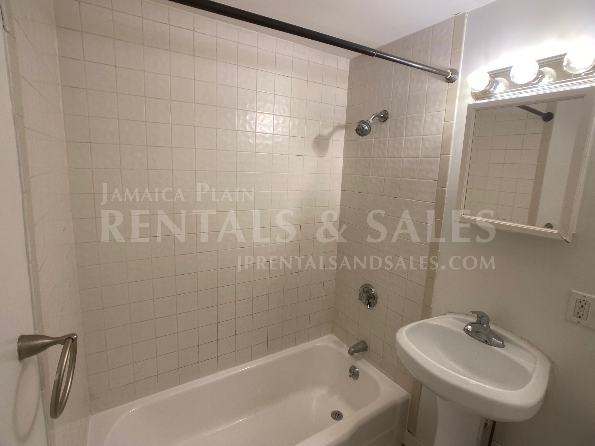 16 Walk Hill St, Jamaica Plain