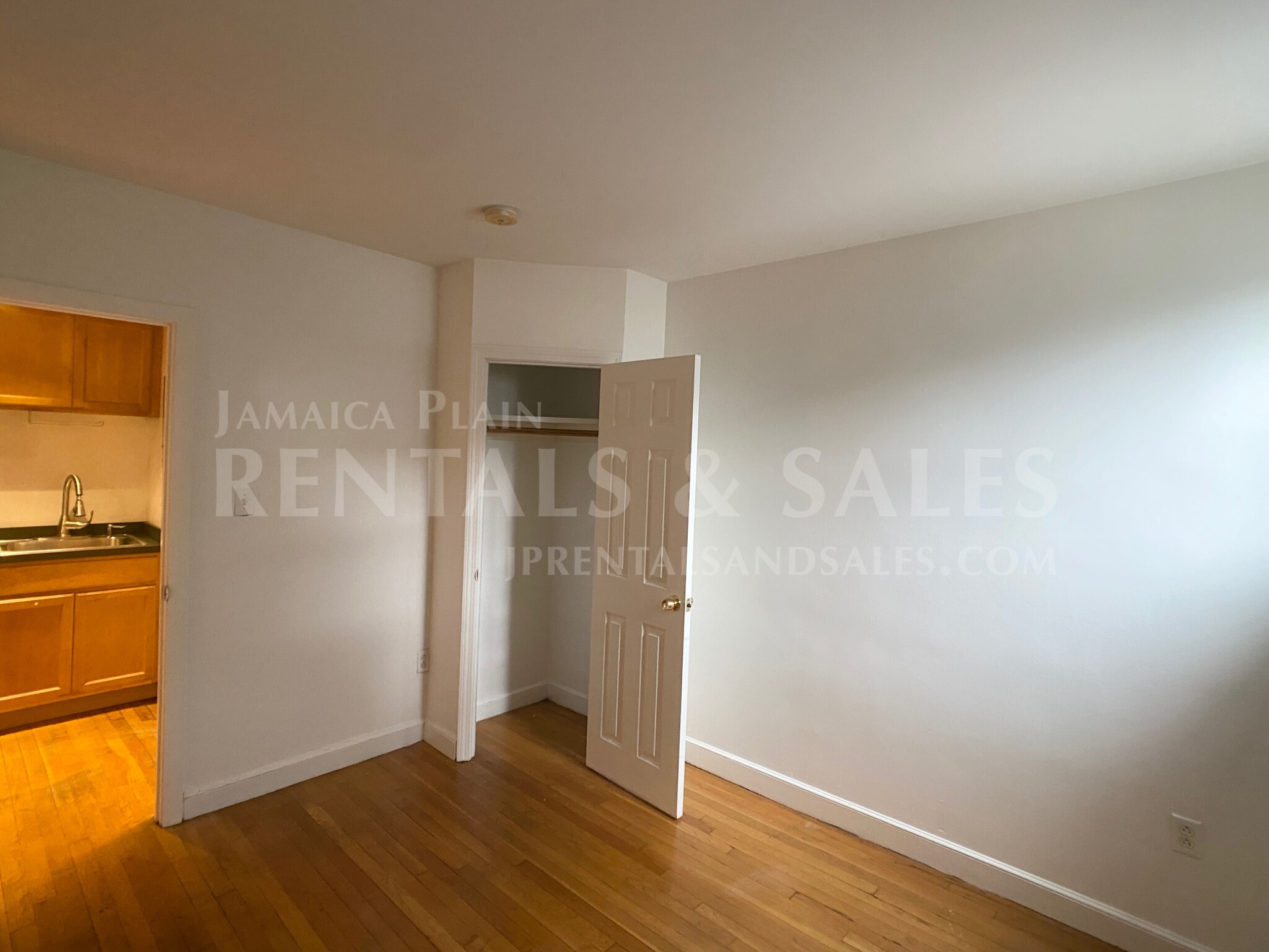 16 Walk Hill St, Jamaica Plain