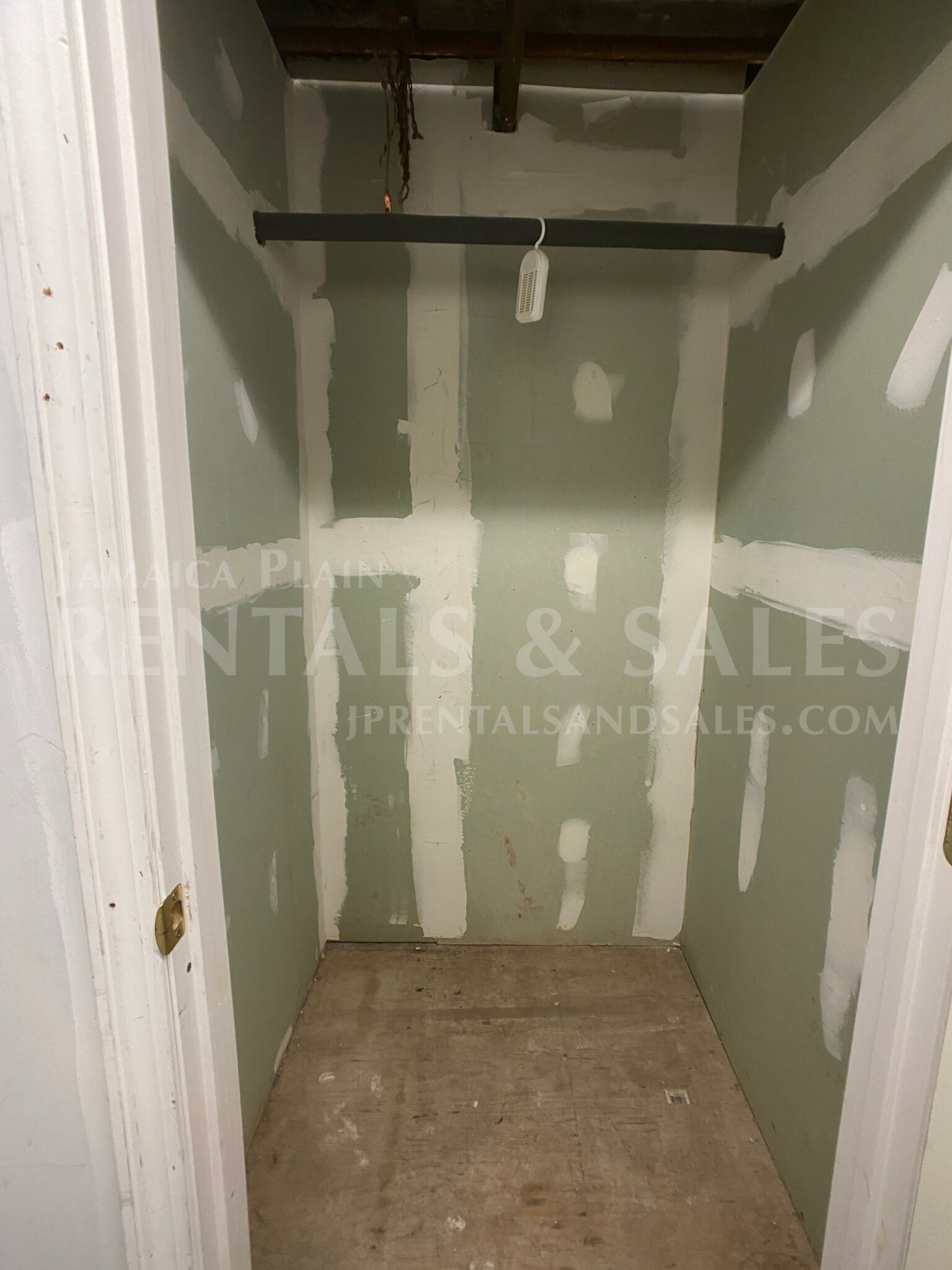 16 Walk Hill St, Jamaica Plain