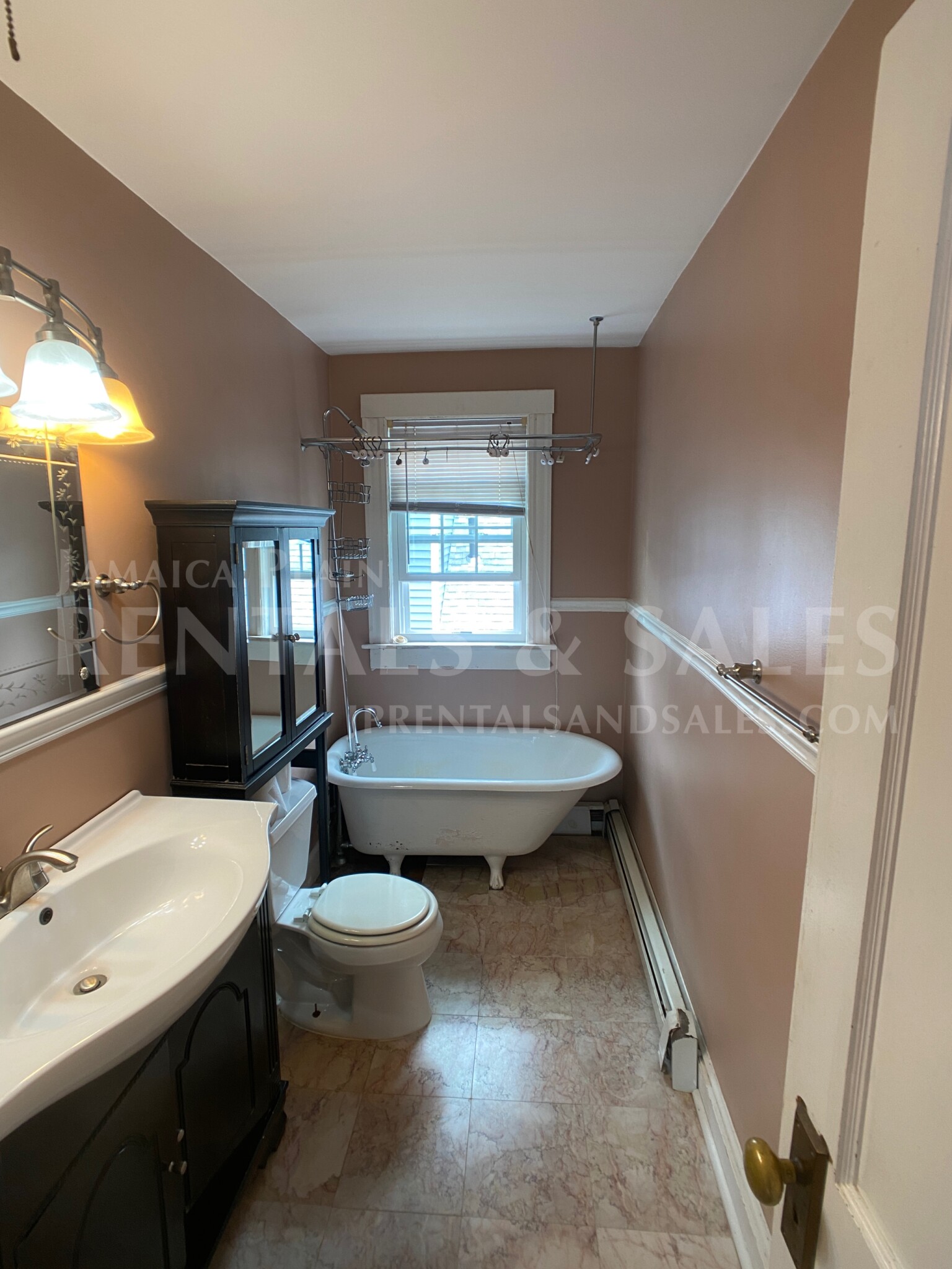 1 bed, 1 bath apartment for rent at 32 Waterman Rd Unit 2 CO, Roslindale — photo 9 of 14