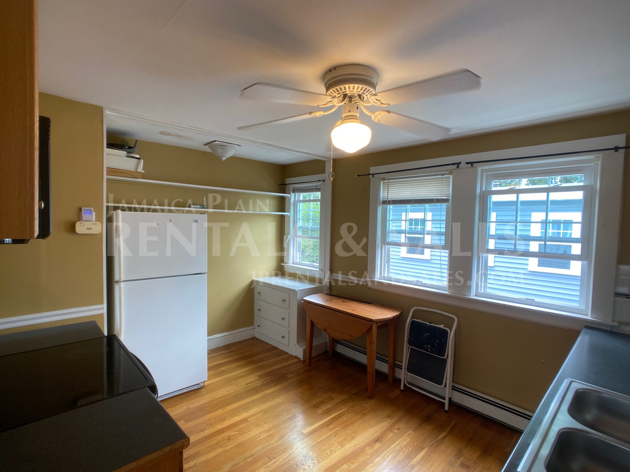 1 bed, 1 bath apartment for rent at 32 Waterman Rd Unit 2 CO, Roslindale