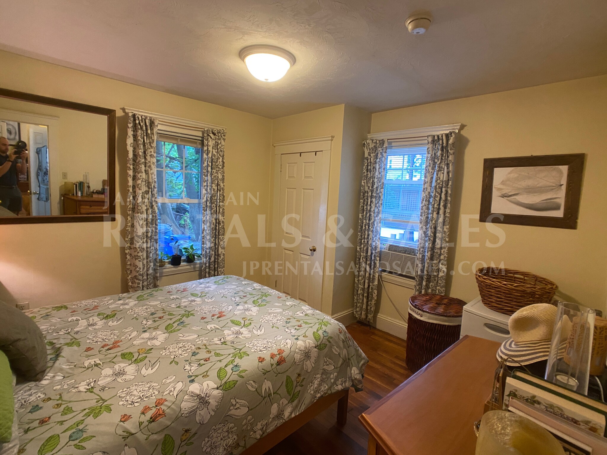 4440 Washington St, Roslindale