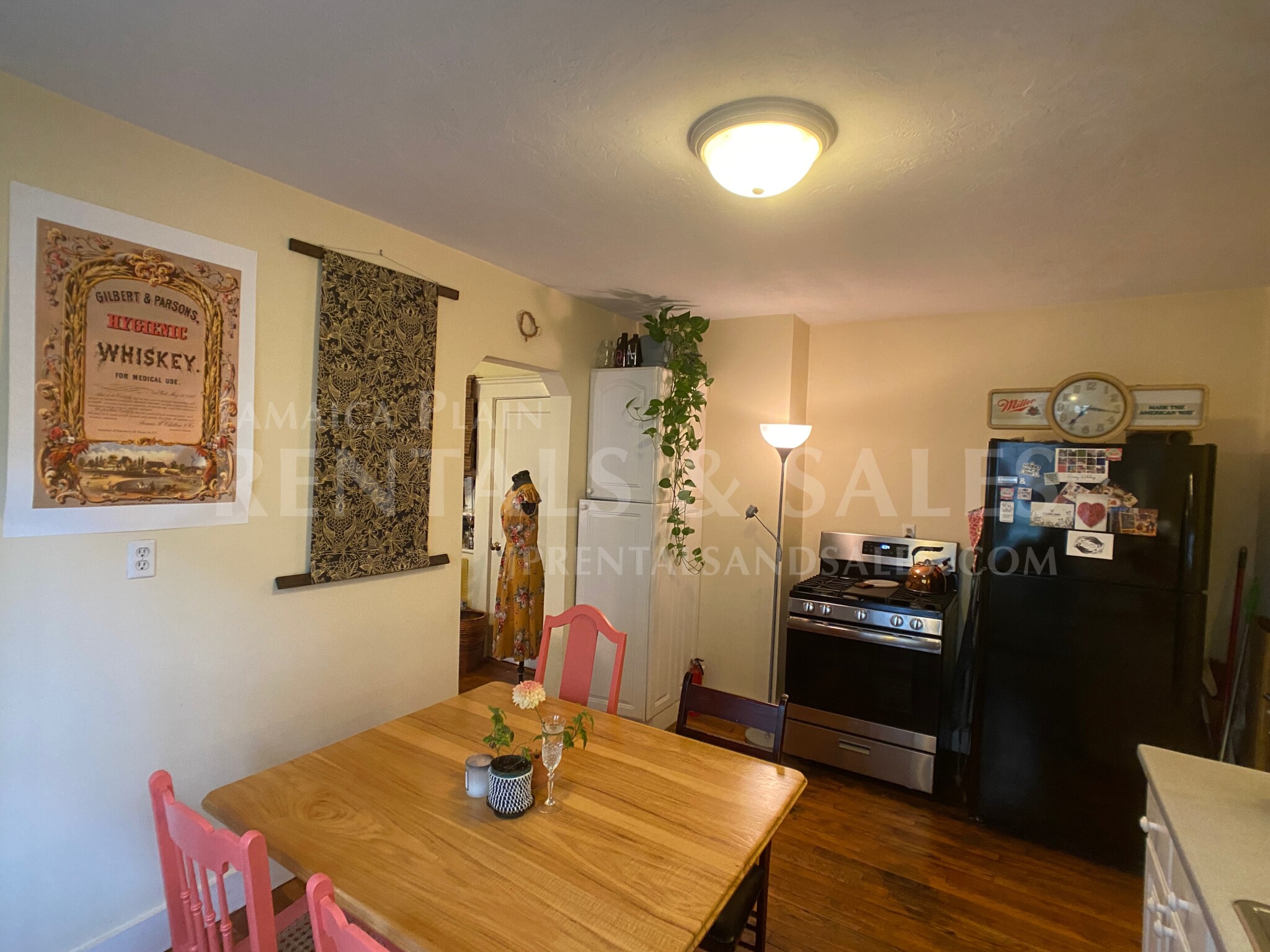 4440 Washington St, Roslindale