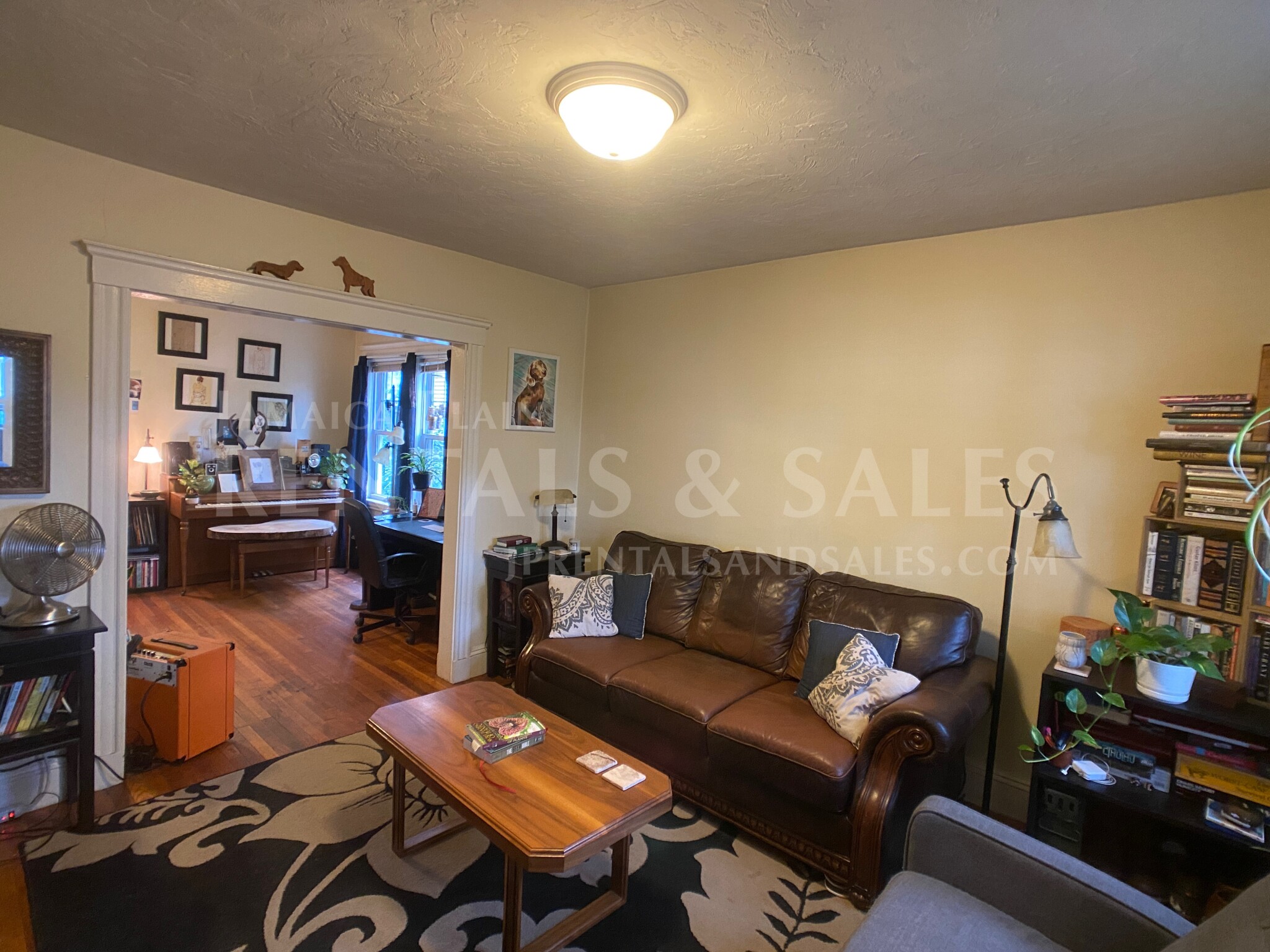 4440 Washington St, Roslindale