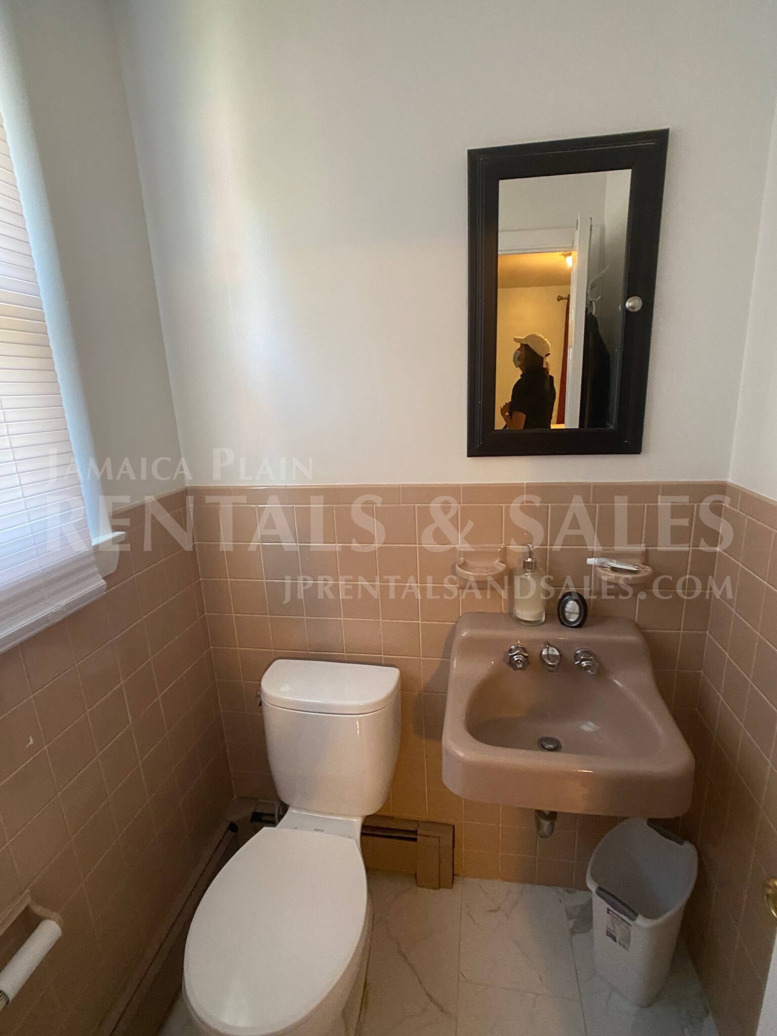 4 bed, 2.5 bath apartment for rent at 19 Norton St Unit CO, Hyde Park — photo 19 of 36